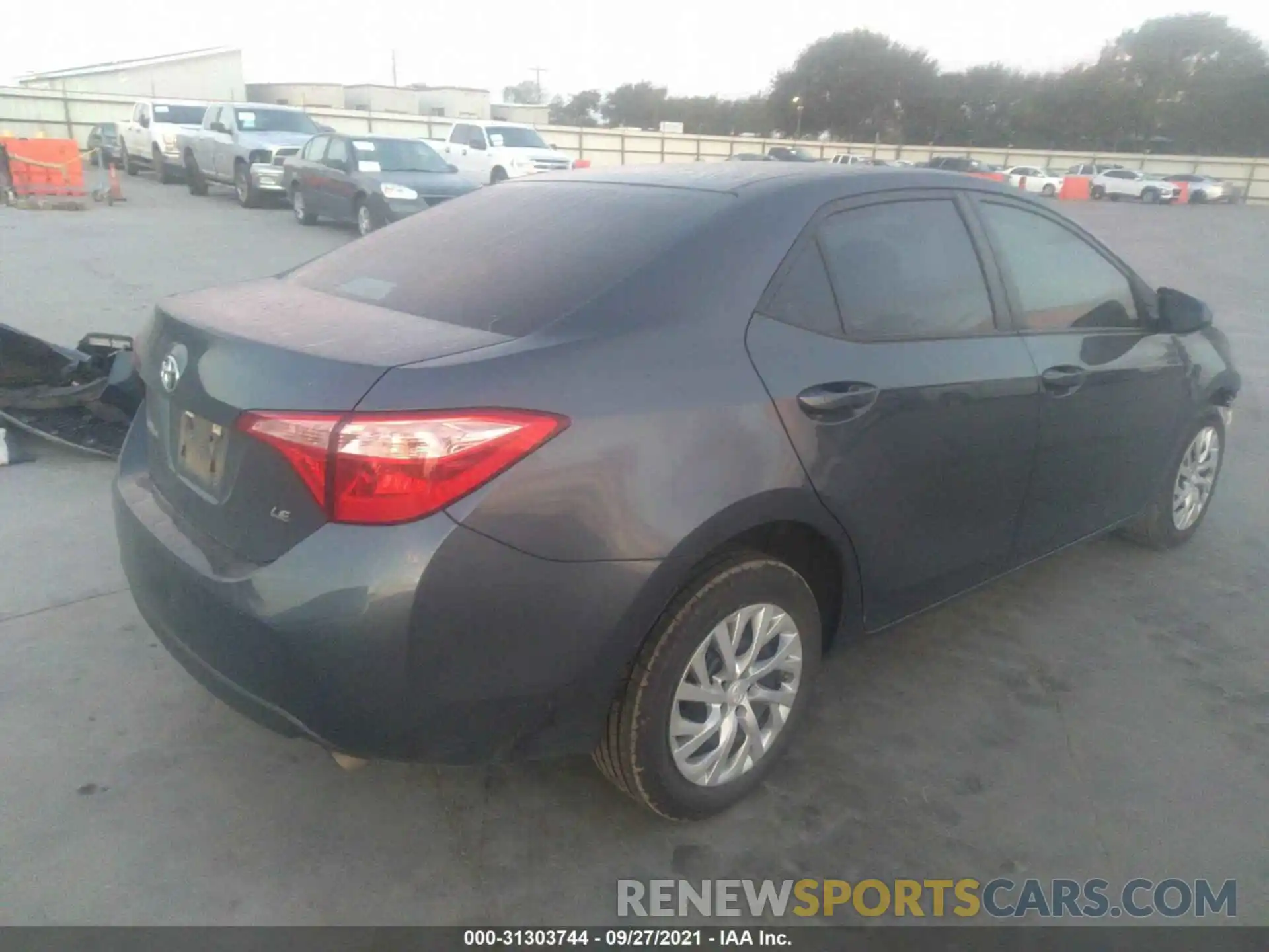 4 Photograph of a damaged car 5YFBURHE4KP914228 TOYOTA COROLLA 2019