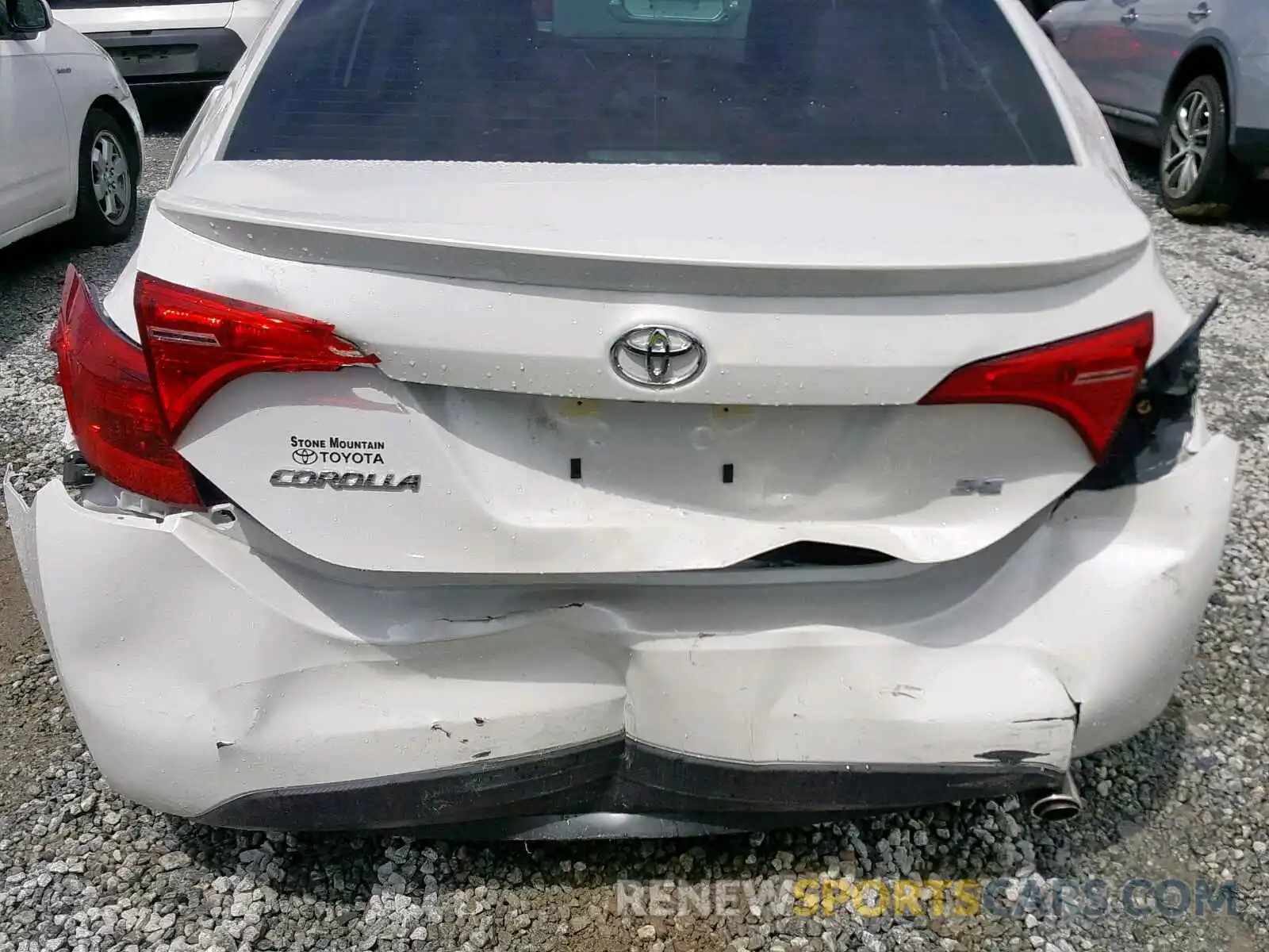 9 Photograph of a damaged car 5YFBURHE4KP914598 TOYOTA COROLLA 2019