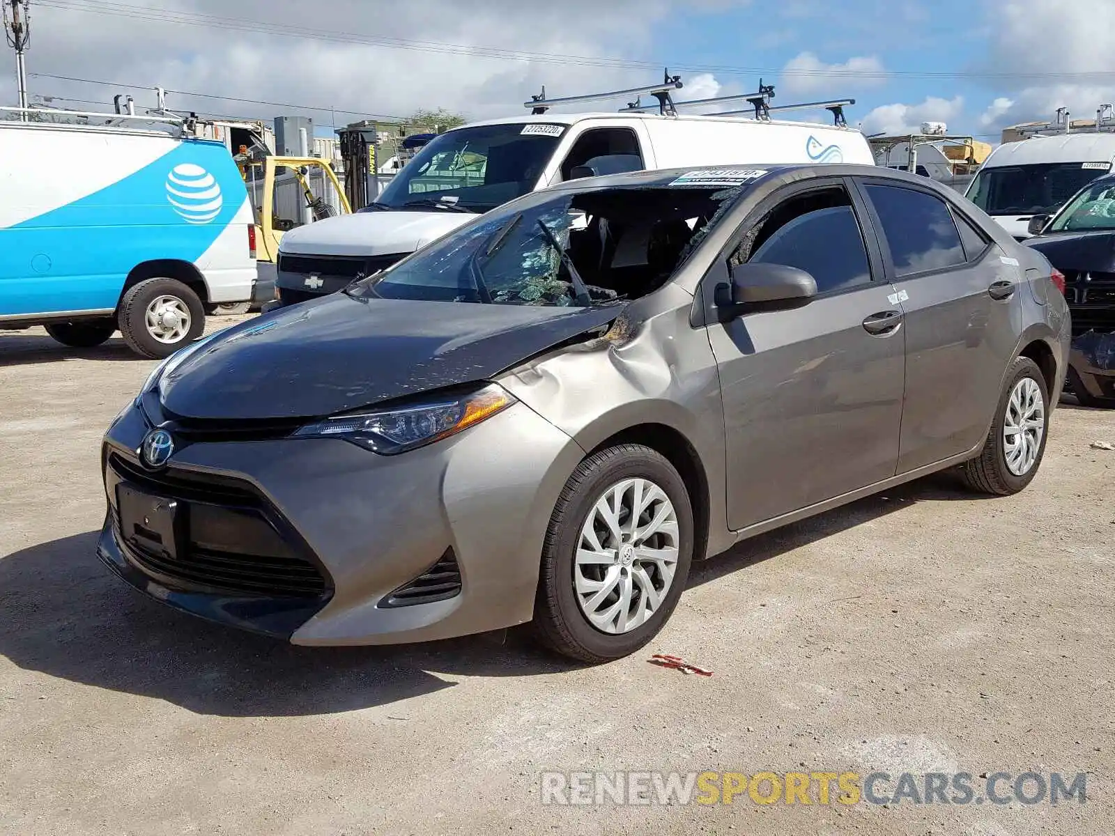 2 Photograph of a damaged car 5YFBURHE4KP915430 TOYOTA COROLLA 2019