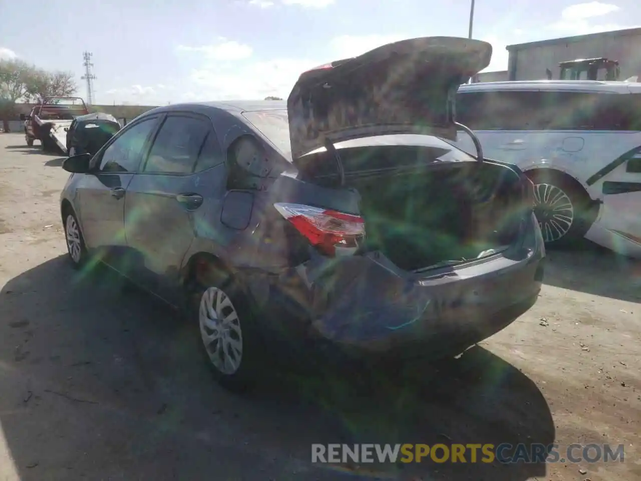 3 Photograph of a damaged car 5YFBURHE4KP915542 TOYOTA COROLLA 2019