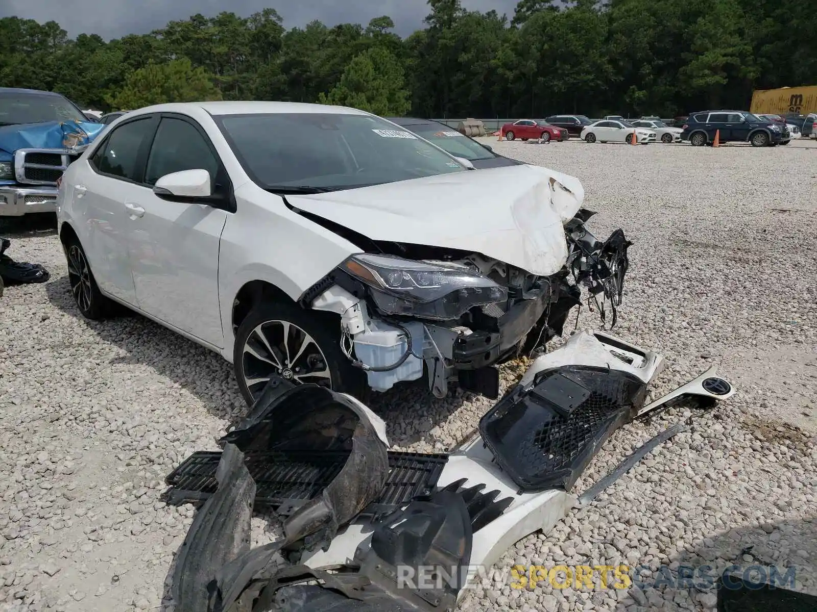 1 Photograph of a damaged car 5YFBURHE4KP915850 TOYOTA COROLLA 2019