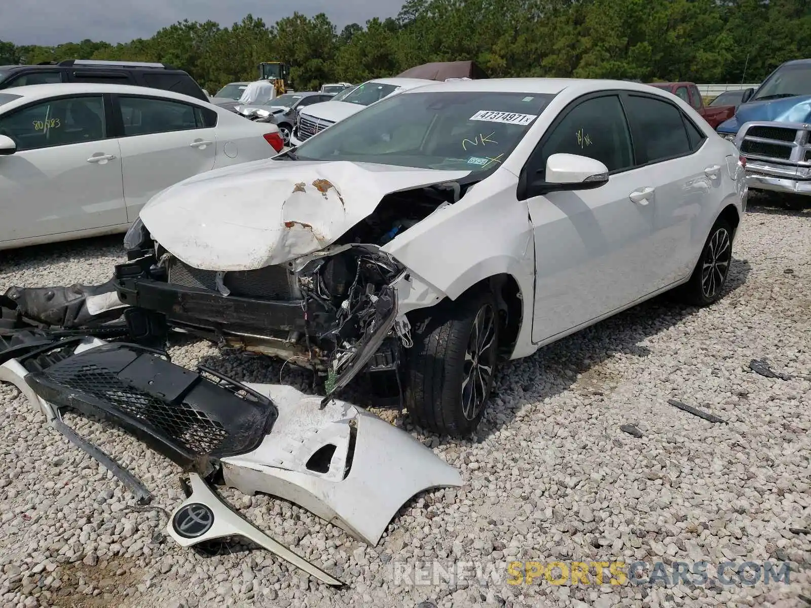 2 Photograph of a damaged car 5YFBURHE4KP915850 TOYOTA COROLLA 2019