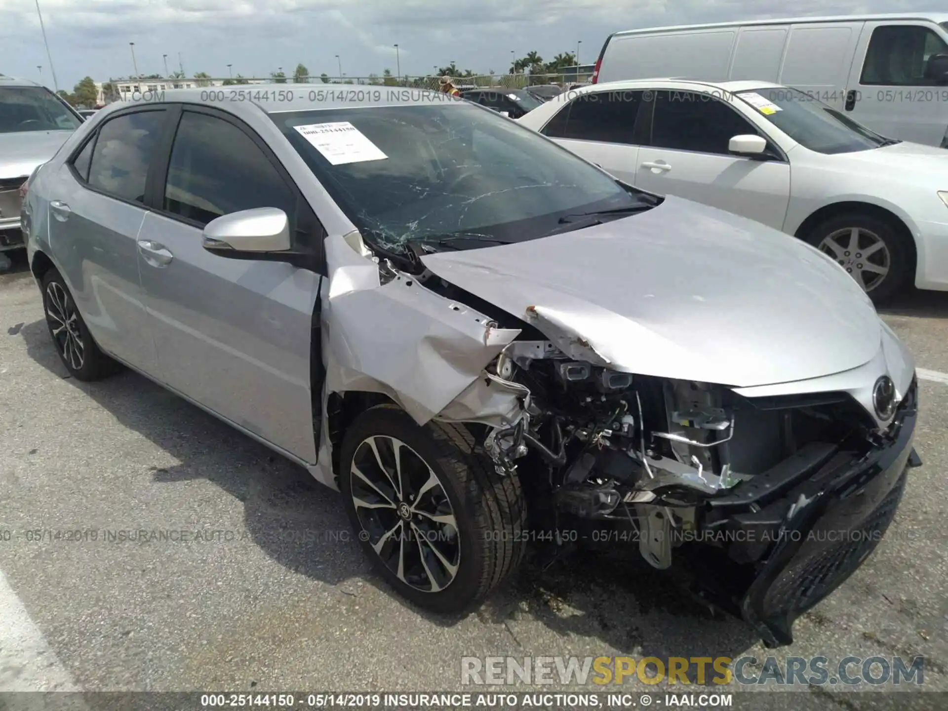 1 Photograph of a damaged car 5YFBURHE4KP916027 TOYOTA COROLLA 2019