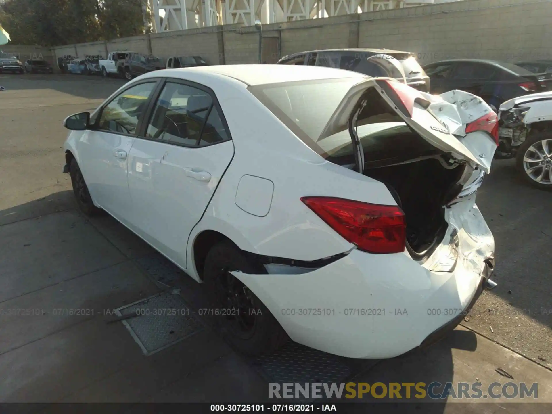 3 Photograph of a damaged car 5YFBURHE4KP916030 TOYOTA COROLLA 2019