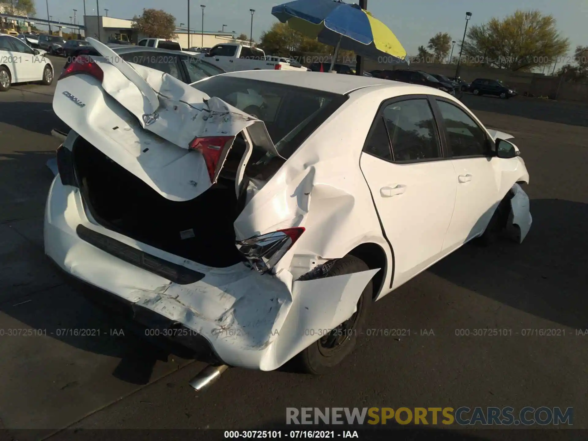 4 Photograph of a damaged car 5YFBURHE4KP916030 TOYOTA COROLLA 2019