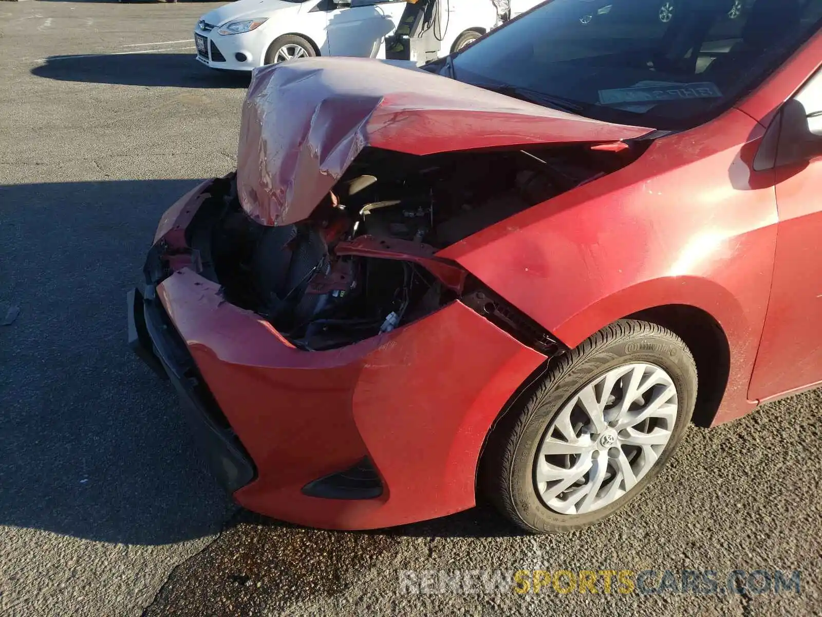 9 Photograph of a damaged car 5YFBURHE4KP916805 TOYOTA COROLLA 2019