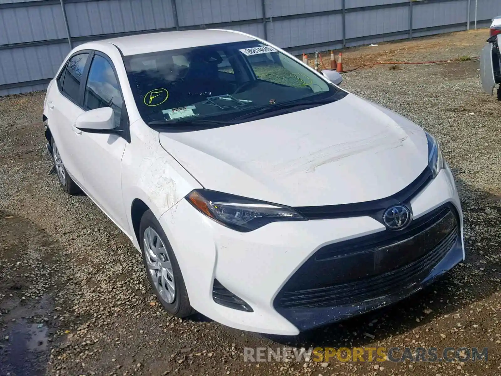 1 Photograph of a damaged car 5YFBURHE4KP917727 TOYOTA COROLLA 2019