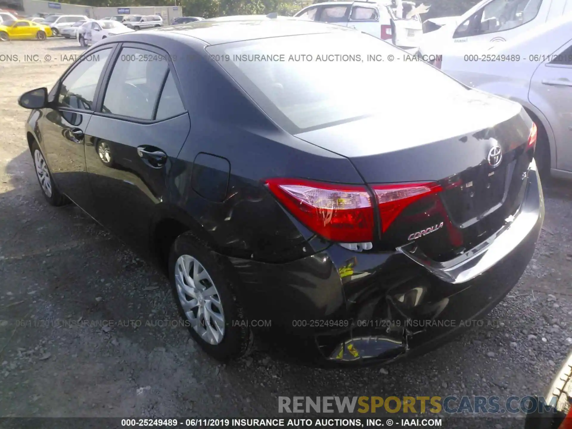 3 Photograph of a damaged car 5YFBURHE4KP918179 TOYOTA COROLLA 2019