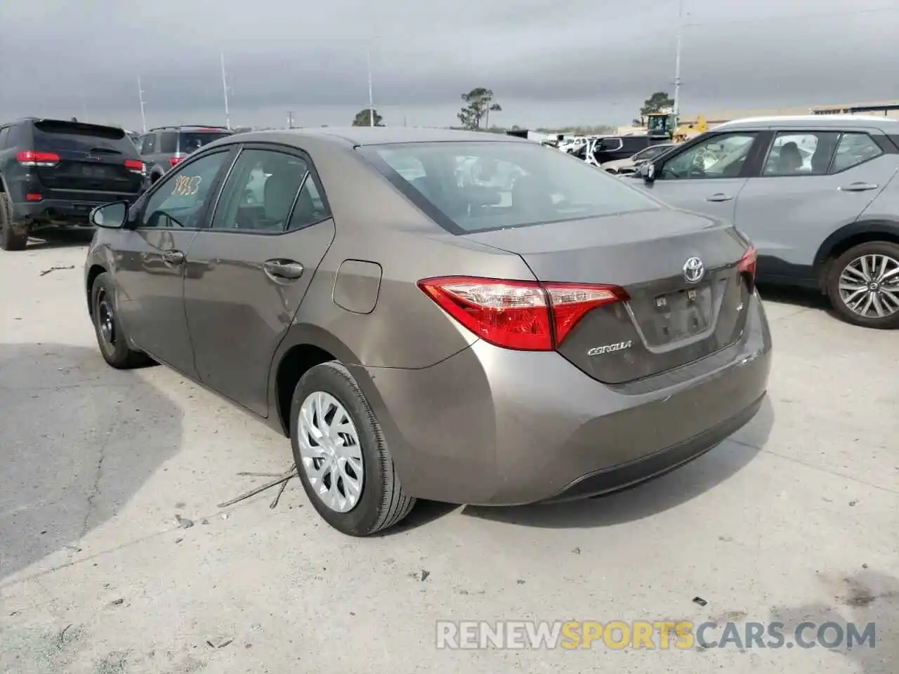 3 Photograph of a damaged car 5YFBURHE4KP919266 TOYOTA COROLLA 2019