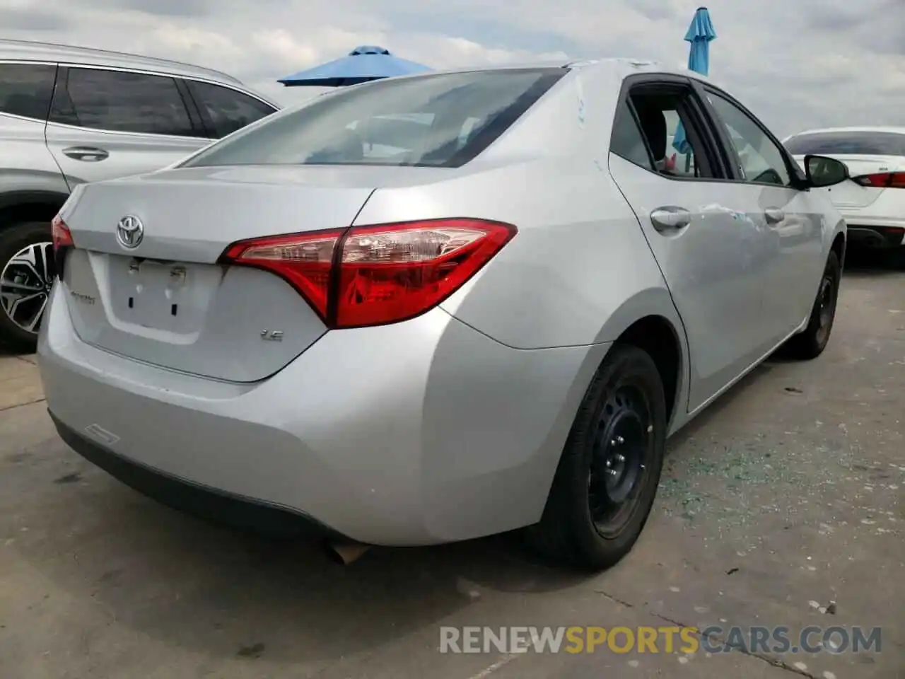 4 Photograph of a damaged car 5YFBURHE4KP920062 TOYOTA COROLLA 2019