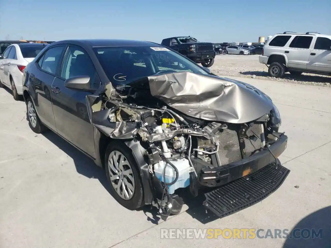 1 Photograph of a damaged car 5YFBURHE4KP921566 TOYOTA COROLLA 2019