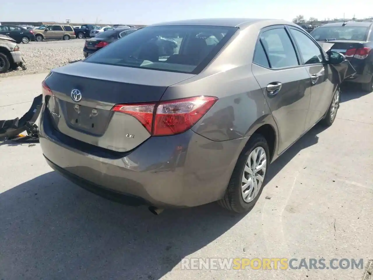 4 Photograph of a damaged car 5YFBURHE4KP921566 TOYOTA COROLLA 2019