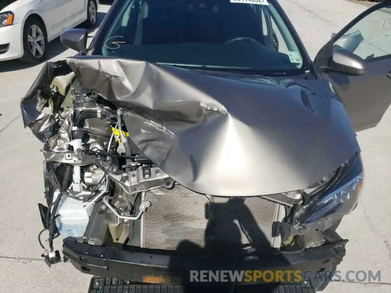 7 Photograph of a damaged car 5YFBURHE4KP921566 TOYOTA COROLLA 2019