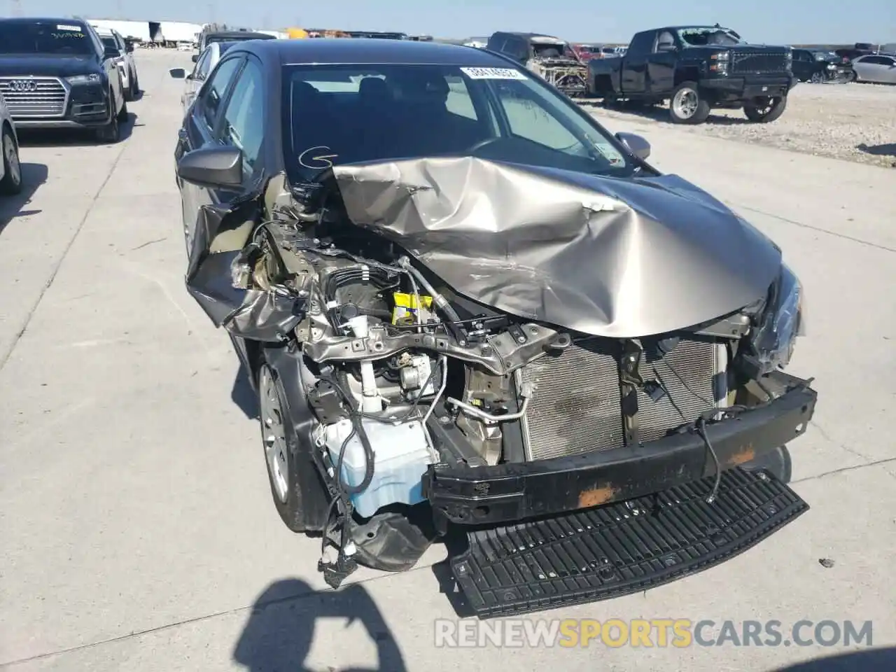 9 Photograph of a damaged car 5YFBURHE4KP921566 TOYOTA COROLLA 2019