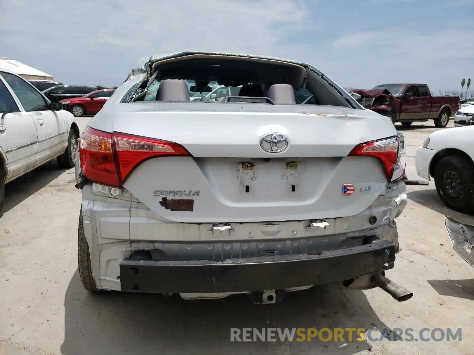 9 Photograph of a damaged car 5YFBURHE4KP922264 TOYOTA COROLLA 2019