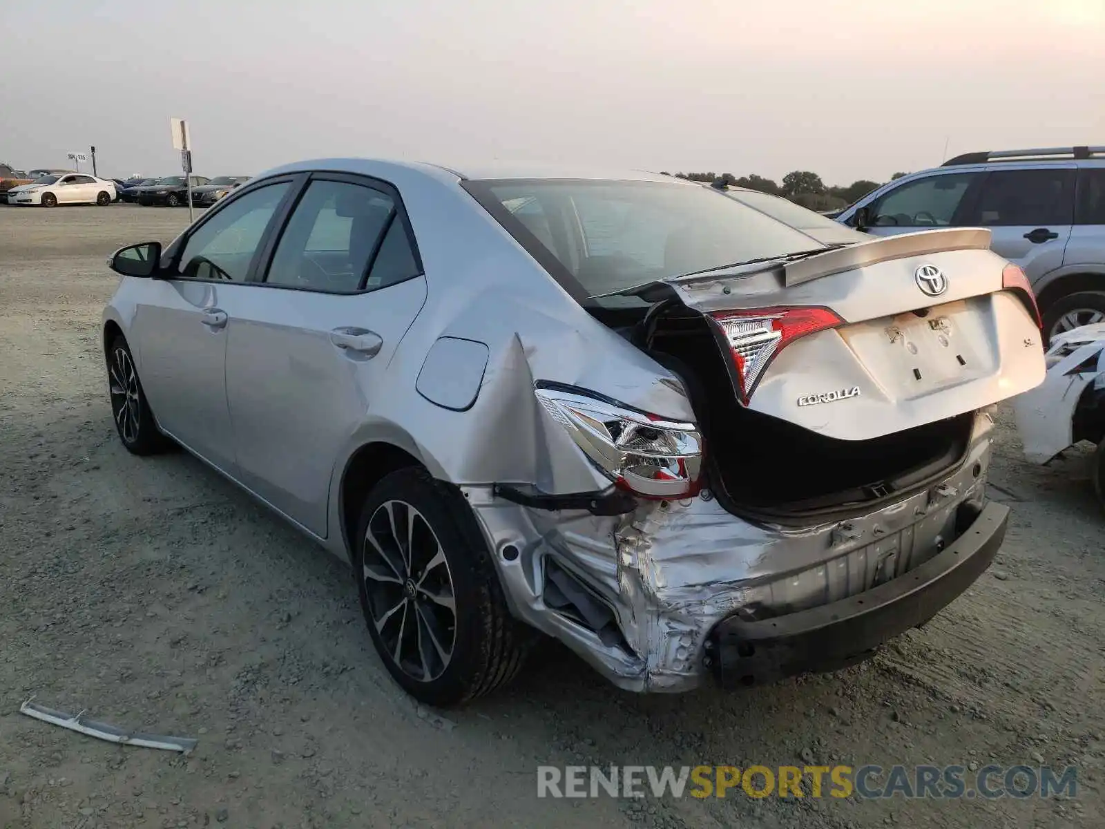 3 Photograph of a damaged car 5YFBURHE4KP922491 TOYOTA COROLLA 2019