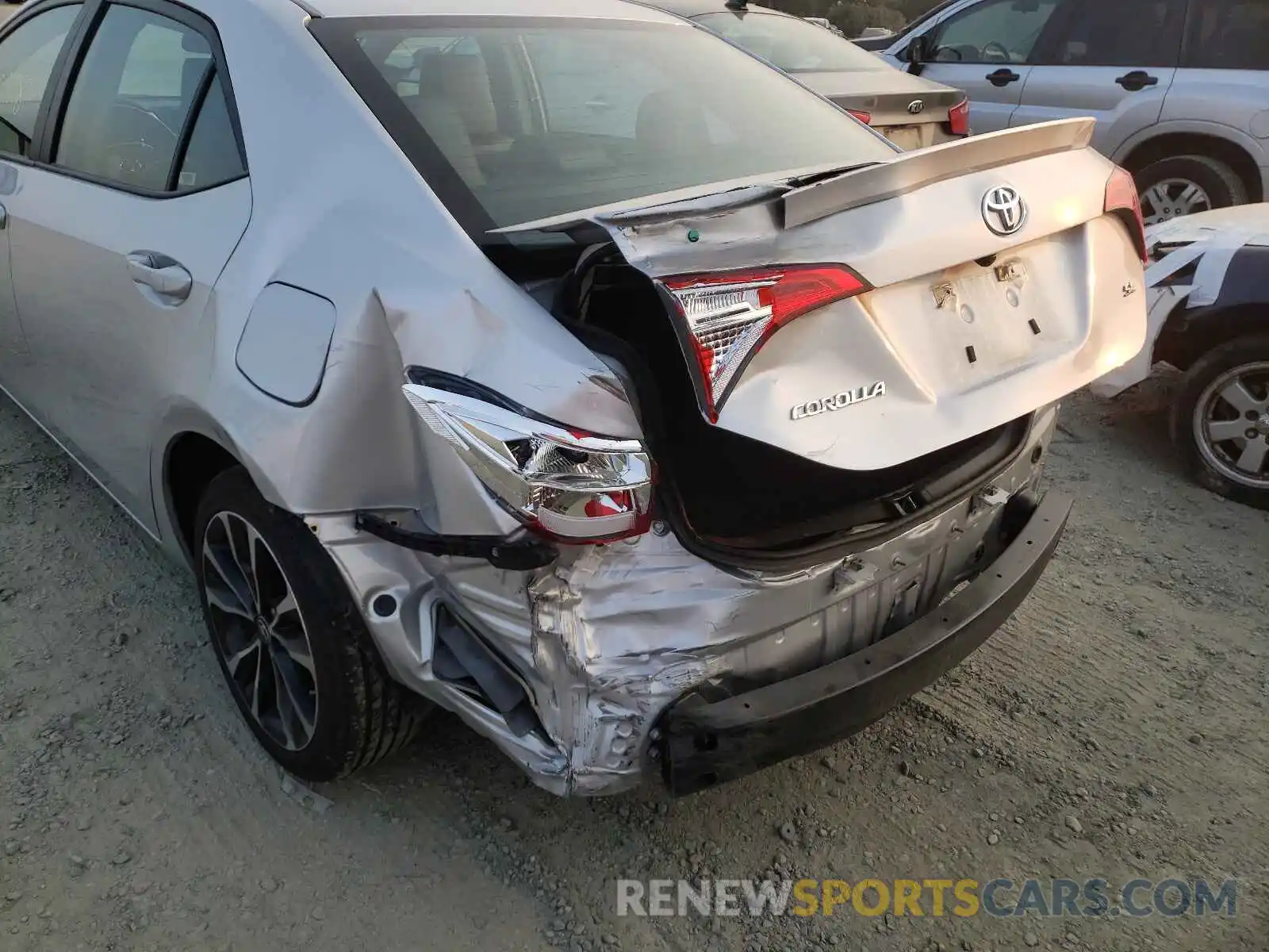 9 Photograph of a damaged car 5YFBURHE4KP922491 TOYOTA COROLLA 2019