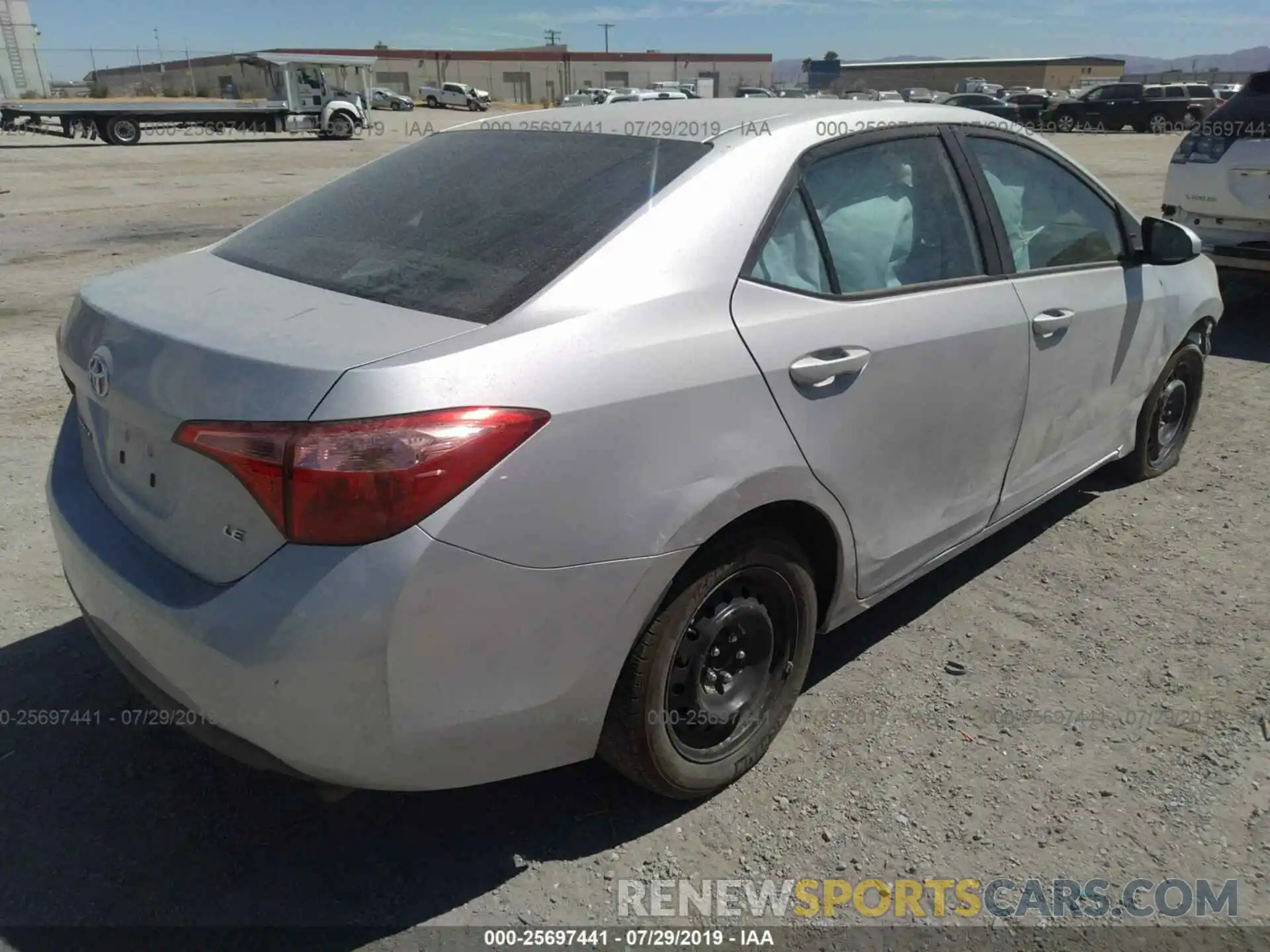 4 Photograph of a damaged car 5YFBURHE4KP923110 TOYOTA COROLLA 2019