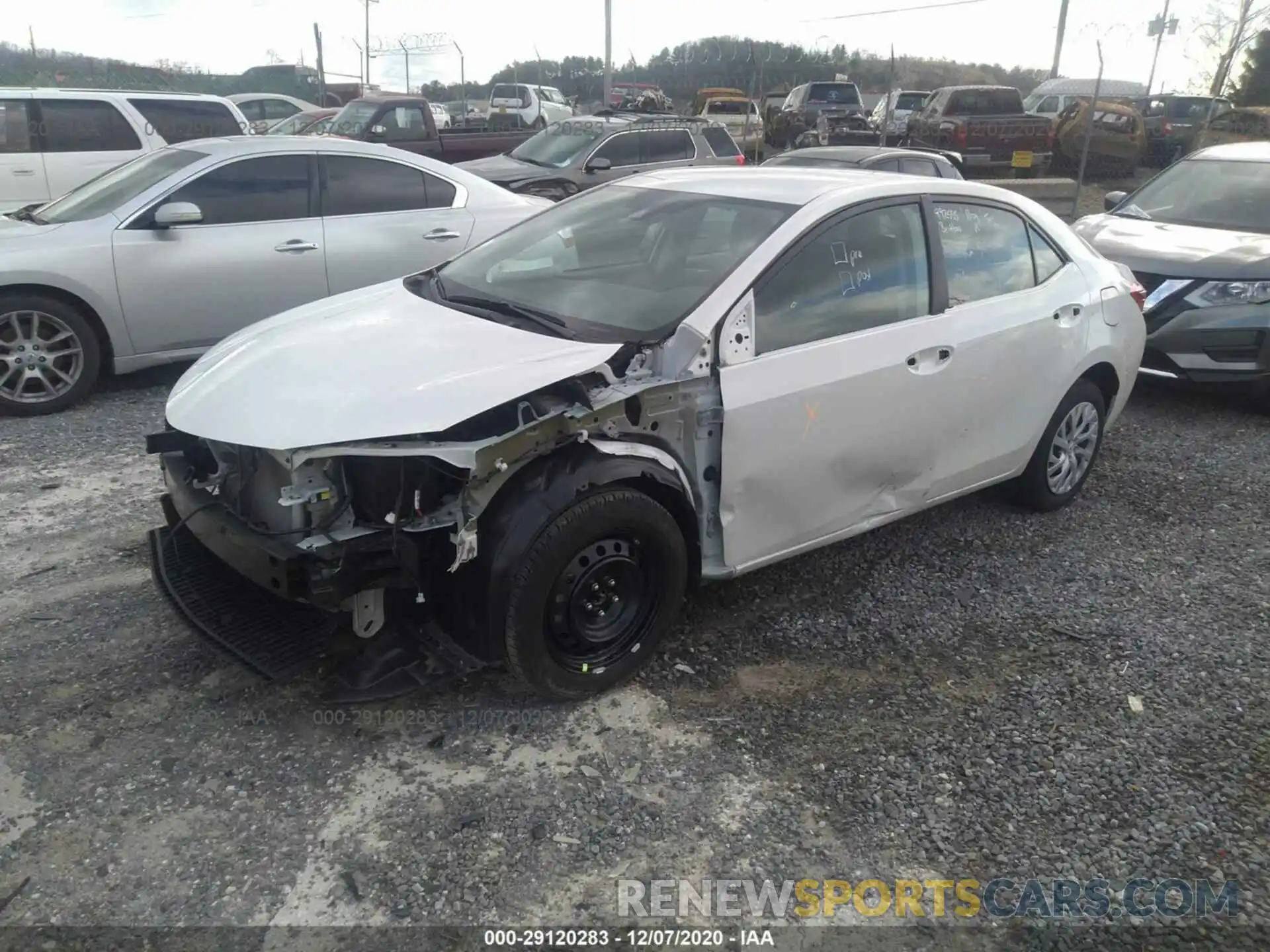 2 Photograph of a damaged car 5YFBURHE4KP923785 TOYOTA COROLLA 2019