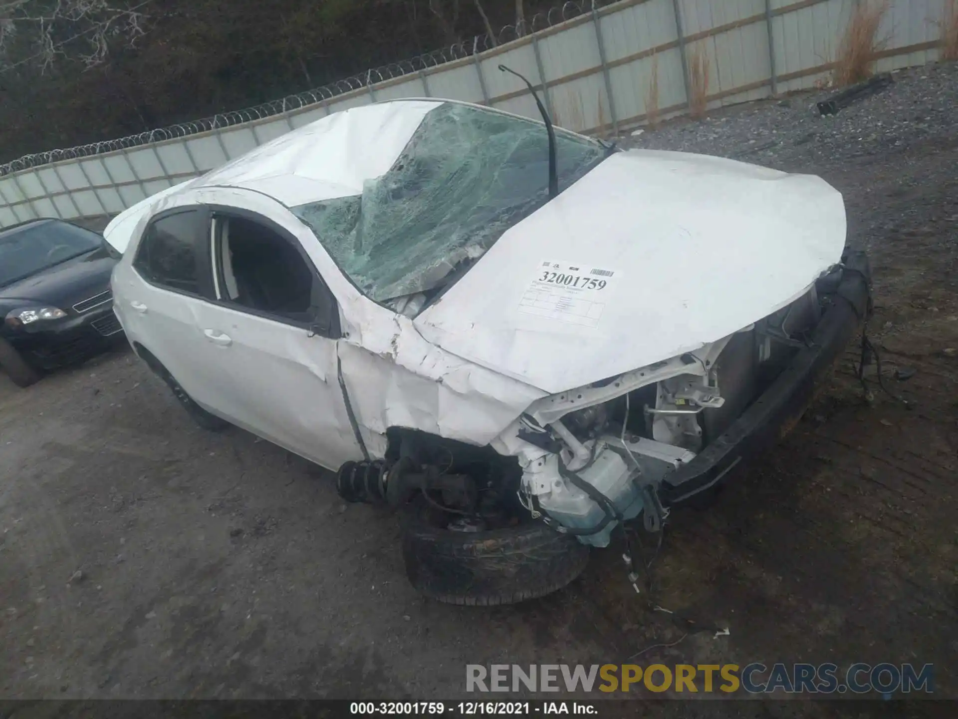 1 Photograph of a damaged car 5YFBURHE4KP924452 TOYOTA COROLLA 2019