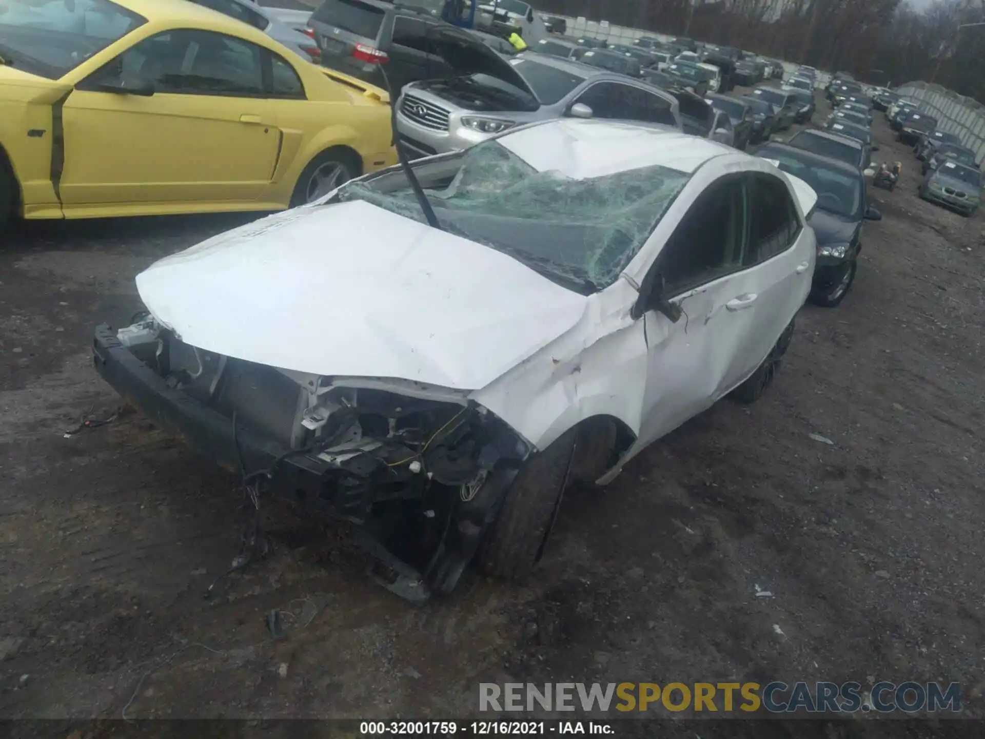 2 Photograph of a damaged car 5YFBURHE4KP924452 TOYOTA COROLLA 2019