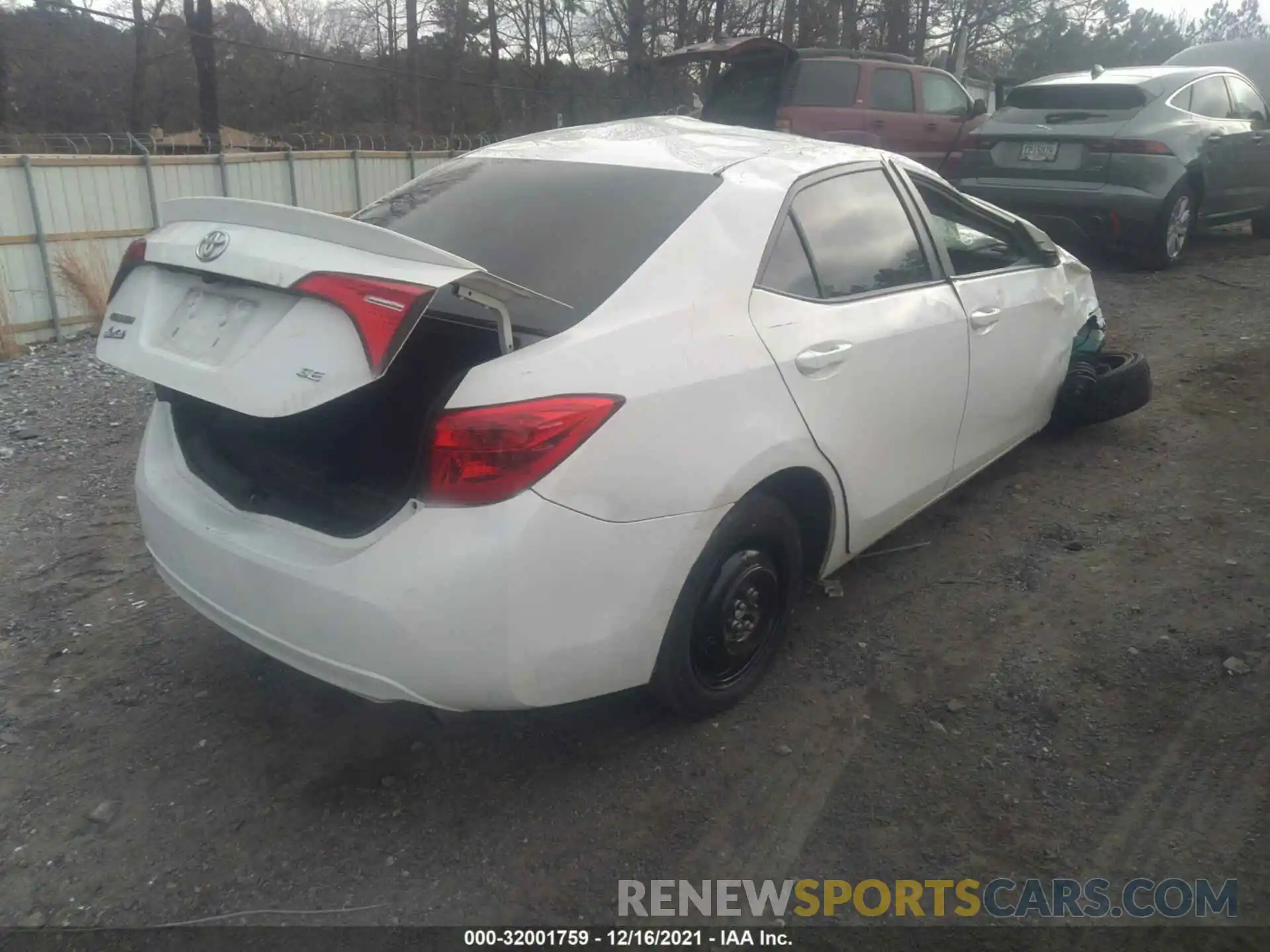 4 Photograph of a damaged car 5YFBURHE4KP924452 TOYOTA COROLLA 2019