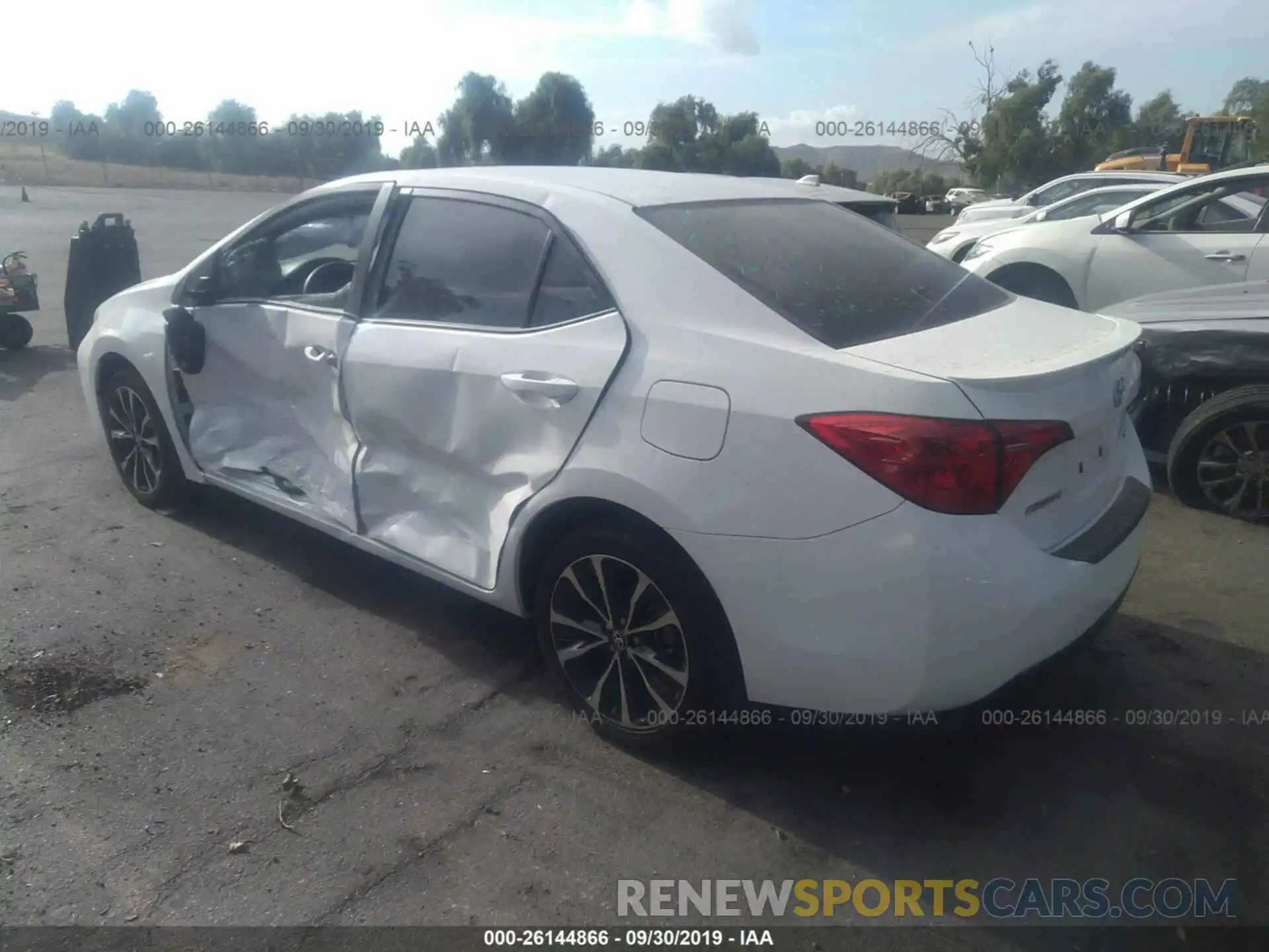 3 Photograph of a damaged car 5YFBURHE4KP924693 TOYOTA COROLLA 2019