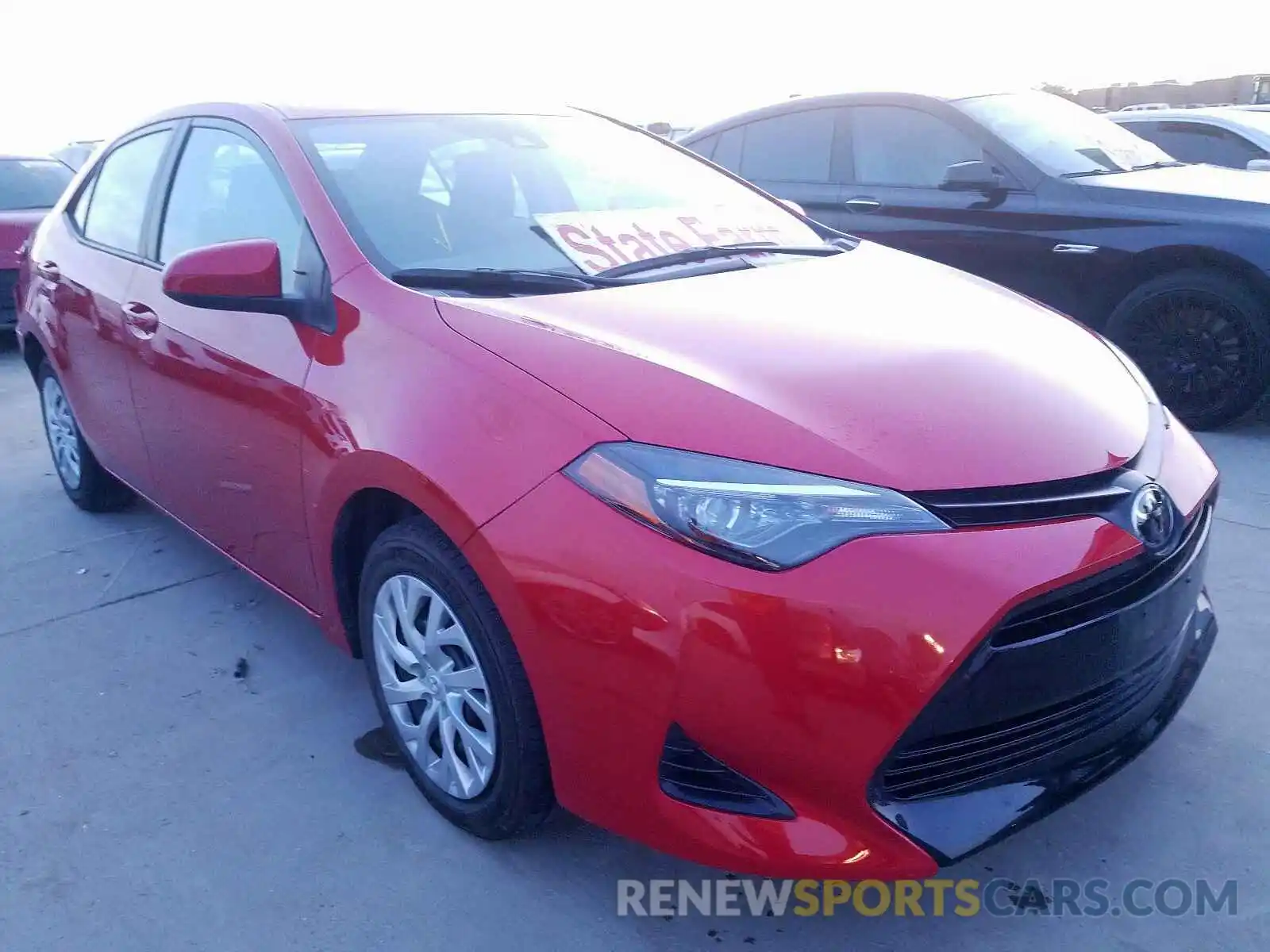 1 Photograph of a damaged car 5YFBURHE4KP926427 TOYOTA COROLLA 2019