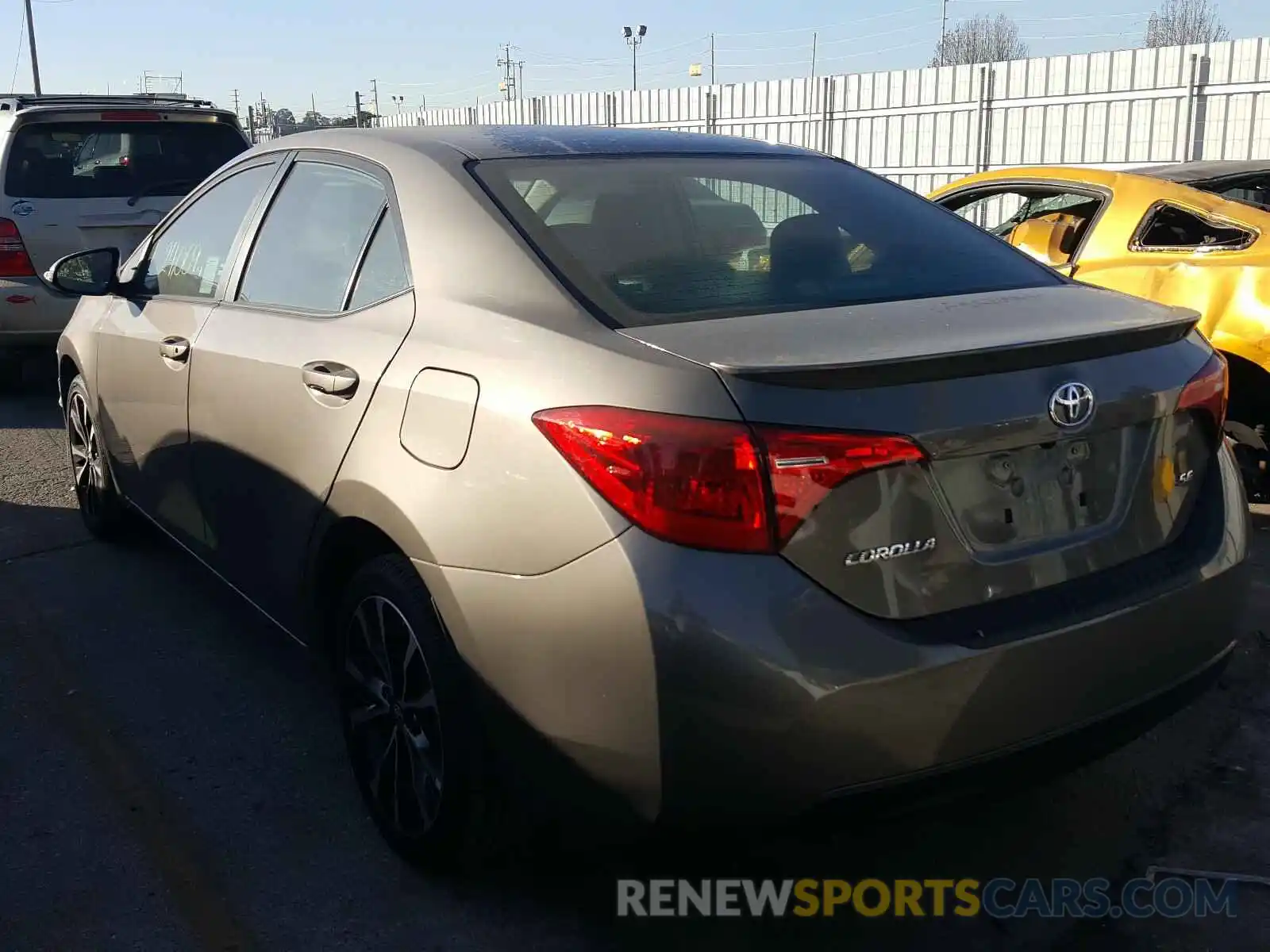 3 Photograph of a damaged car 5YFBURHE4KP926475 TOYOTA COROLLA 2019