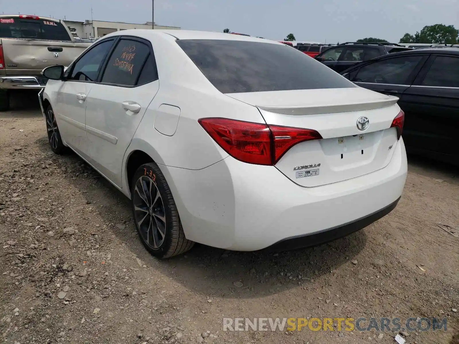 3 Photograph of a damaged car 5YFBURHE4KP926864 TOYOTA COROLLA 2019