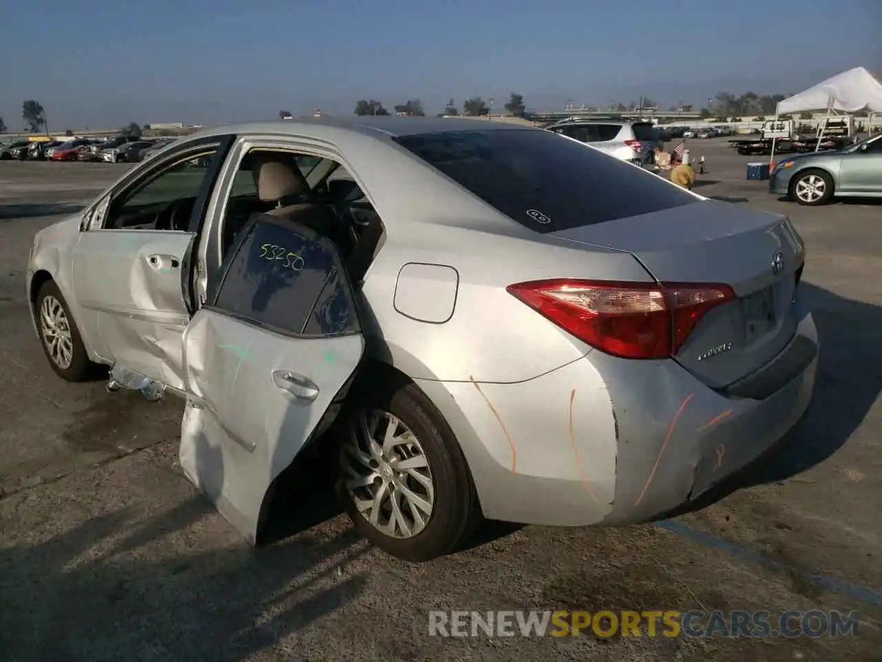 3 Photograph of a damaged car 5YFBURHE4KP927075 TOYOTA COROLLA 2019