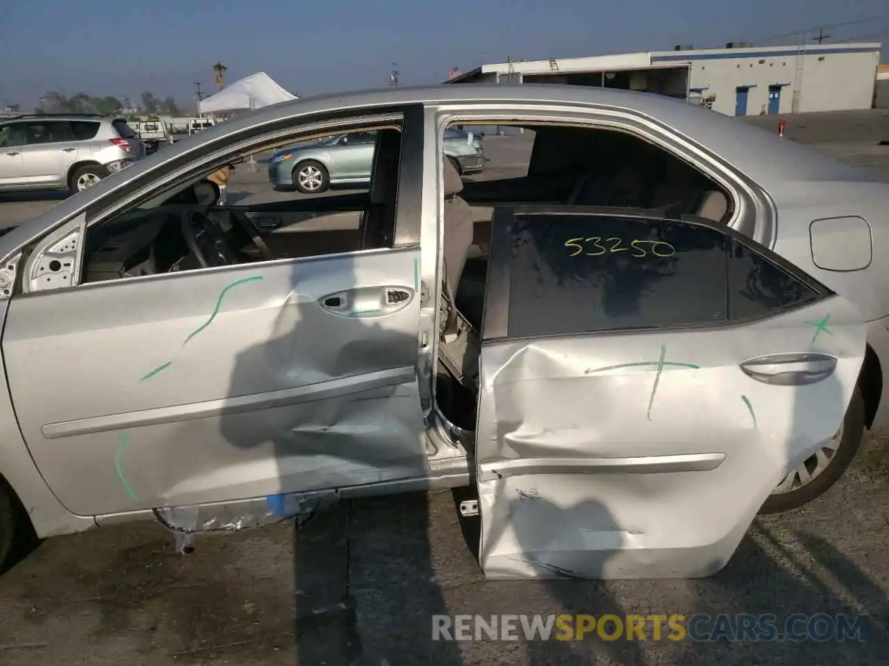 9 Photograph of a damaged car 5YFBURHE4KP927075 TOYOTA COROLLA 2019