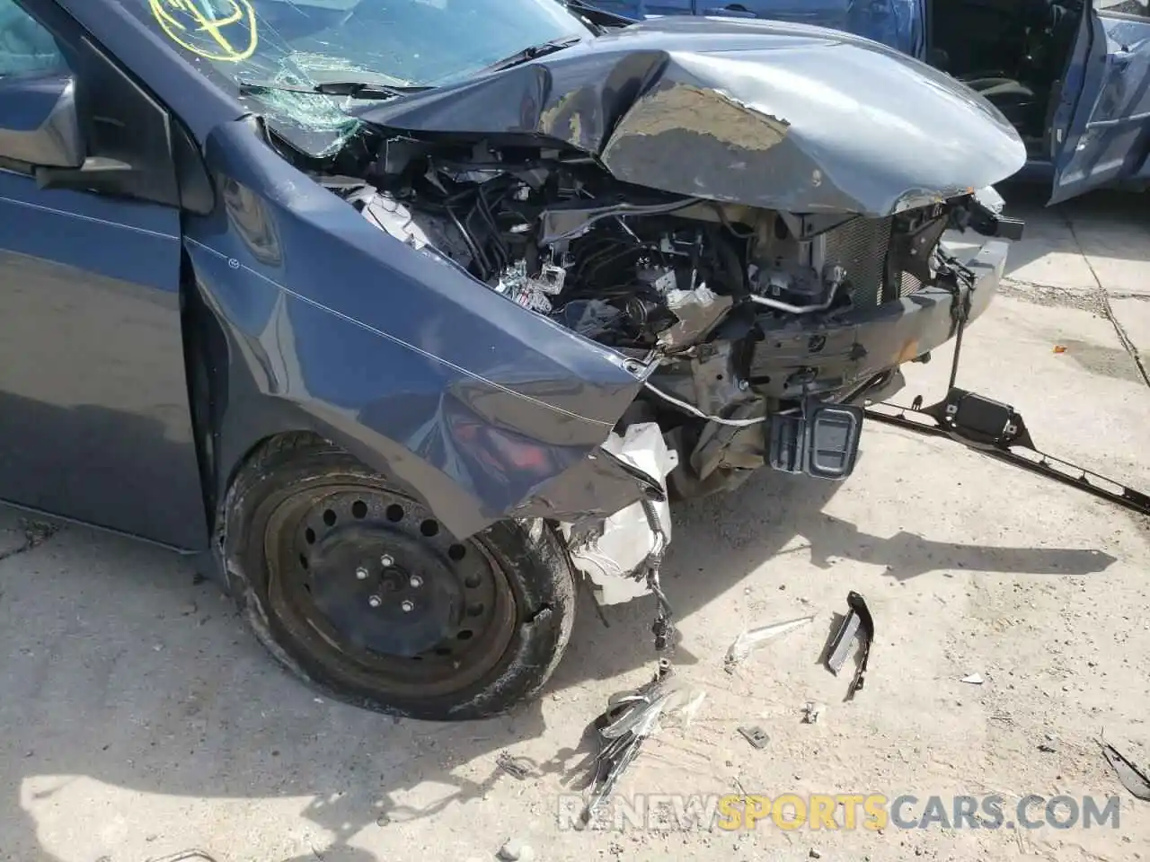 9 Photograph of a damaged car 5YFBURHE4KP927125 TOYOTA COROLLA 2019