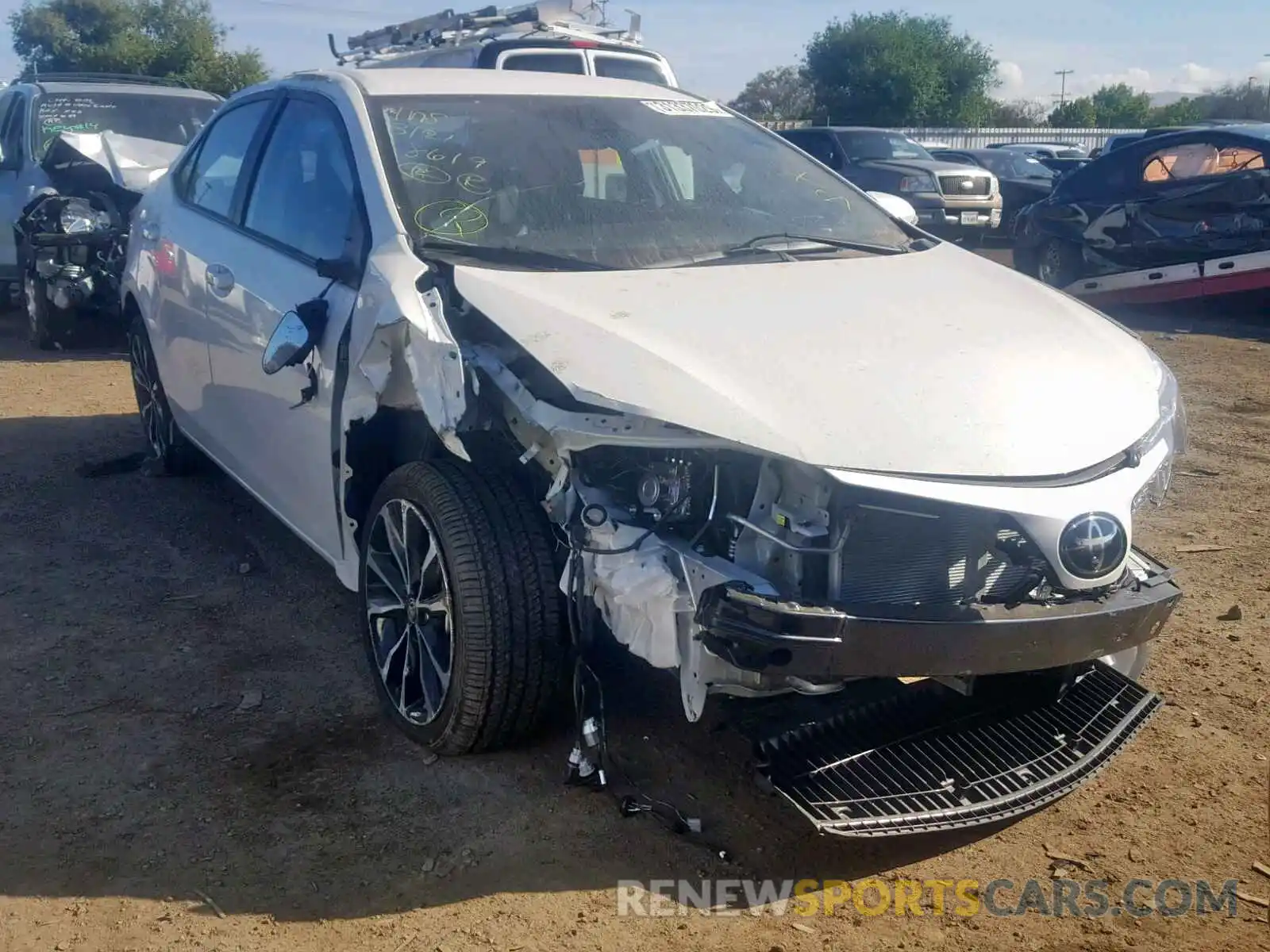 1 Photograph of a damaged car 5YFBURHE4KP927254 TOYOTA COROLLA 2019