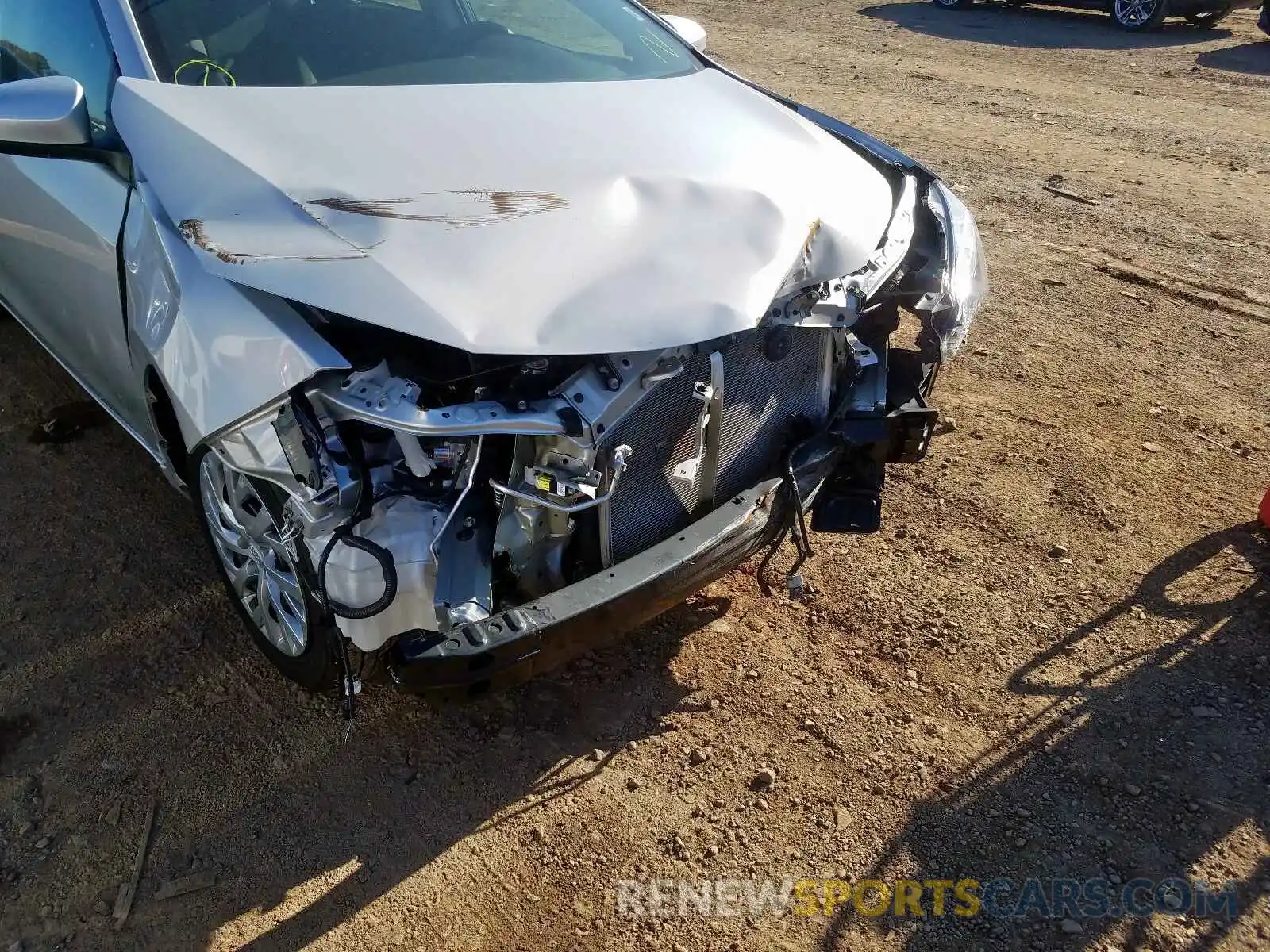 9 Photograph of a damaged car 5YFBURHE4KP927271 TOYOTA COROLLA 2019