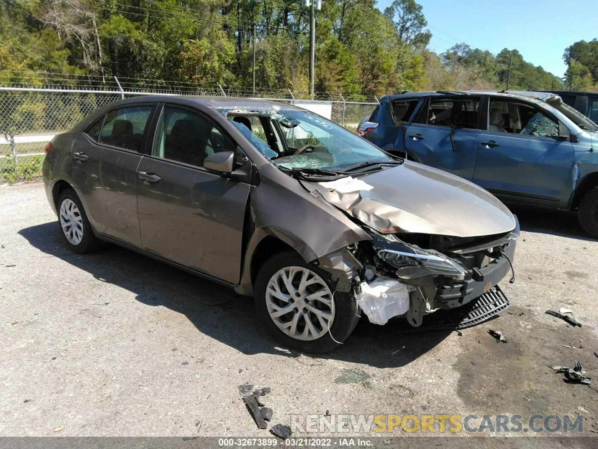 1 Photograph of a damaged car 5YFBURHE4KP928128 TOYOTA COROLLA 2019