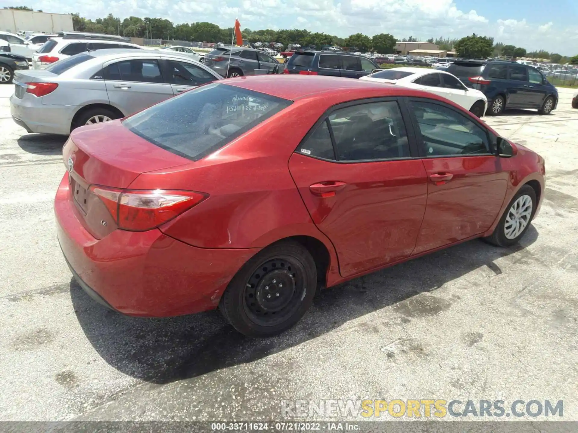 4 Photograph of a damaged car 5YFBURHE4KP929229 TOYOTA COROLLA 2019