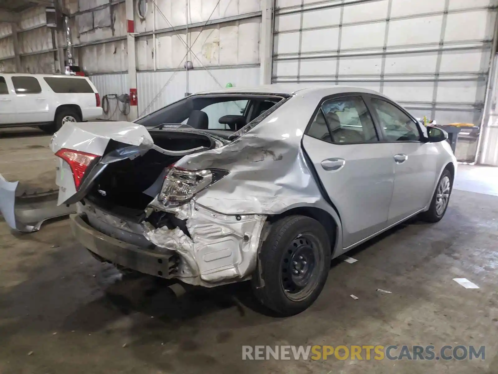 4 Photograph of a damaged car 5YFBURHE4KP931501 TOYOTA COROLLA 2019