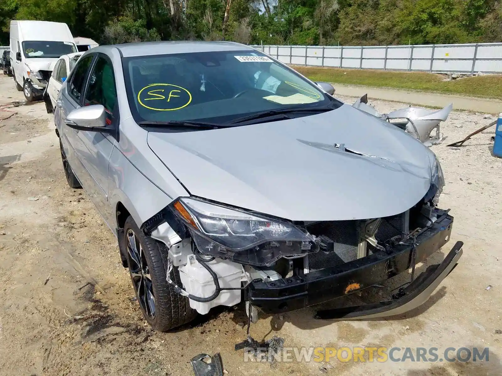 1 Photograph of a damaged car 5YFBURHE4KP932695 TOYOTA COROLLA 2019