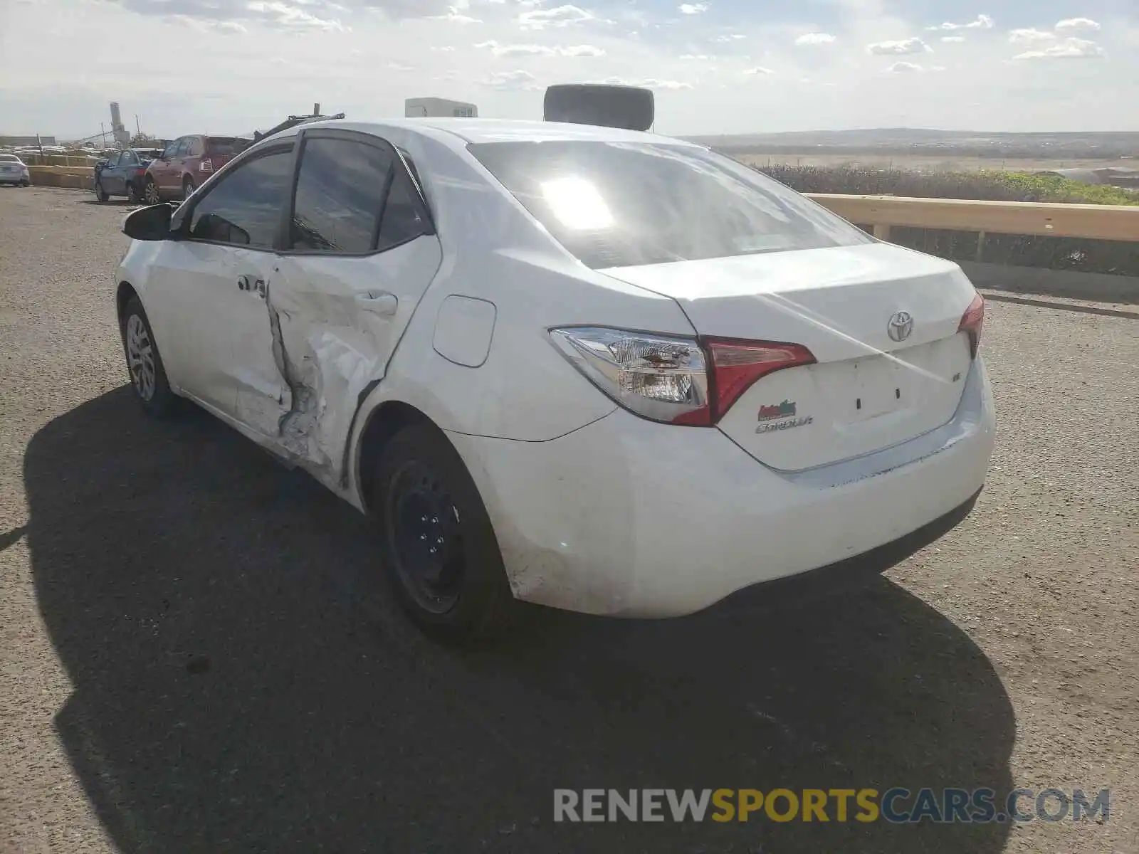 3 Photograph of a damaged car 5YFBURHE4KP932731 TOYOTA COROLLA 2019