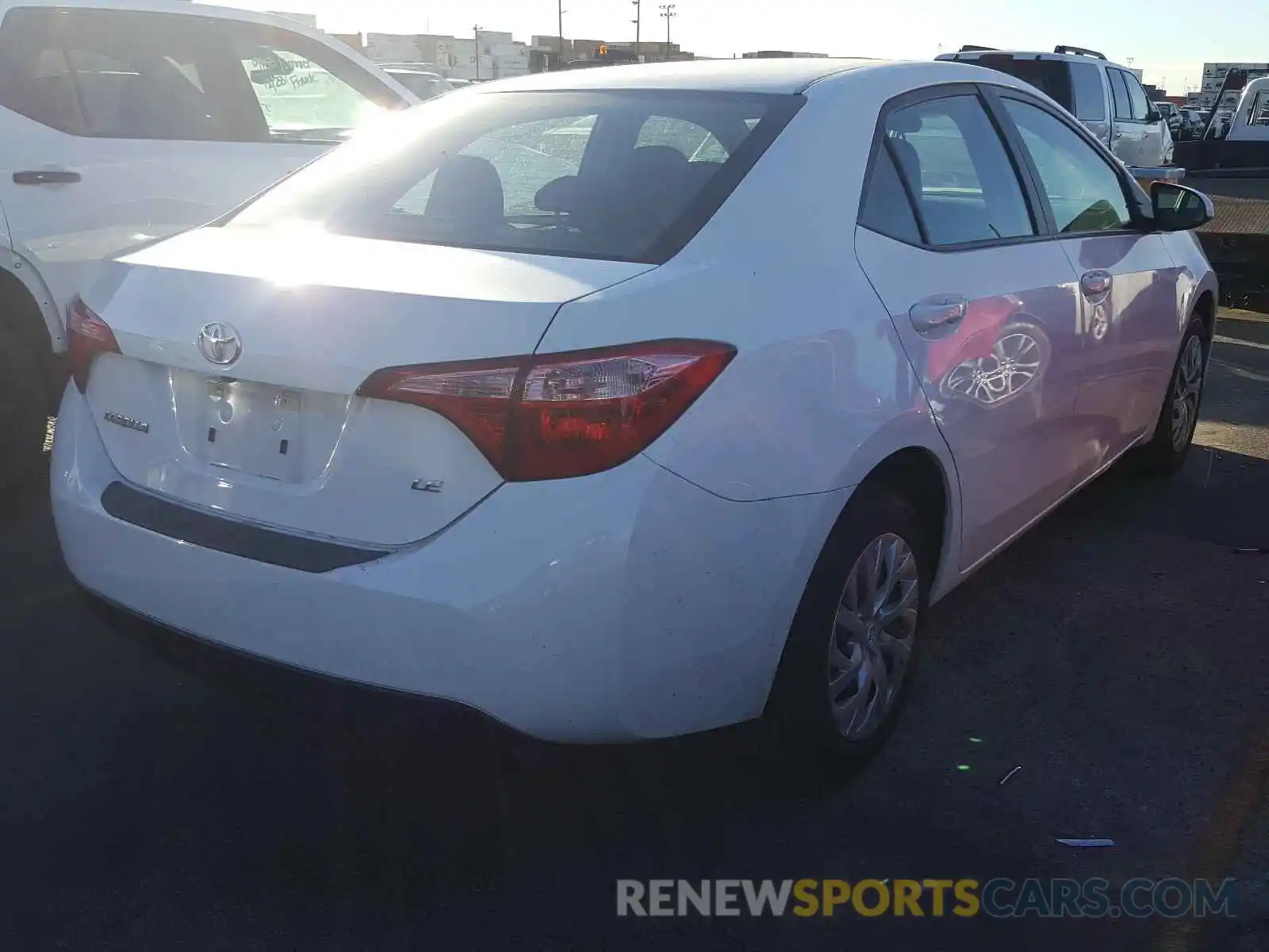 4 Photograph of a damaged car 5YFBURHE4KP933457 TOYOTA COROLLA 2019