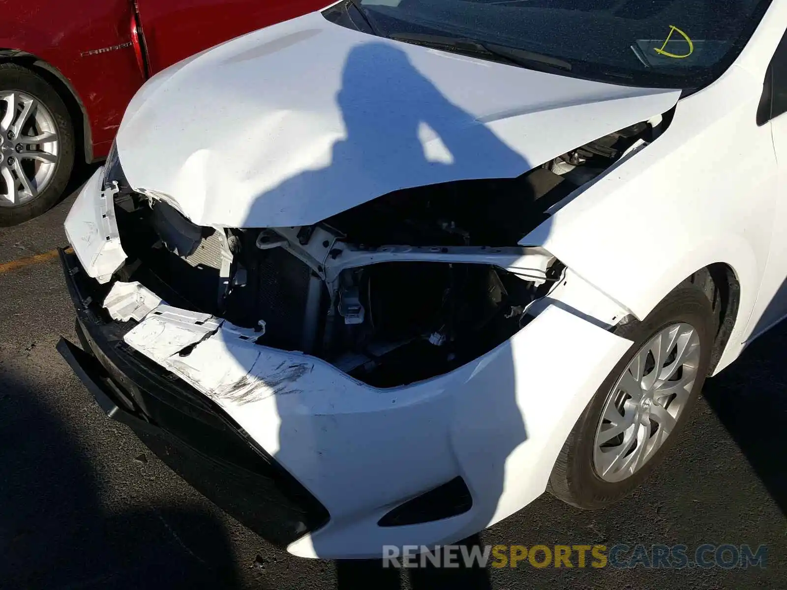 9 Photograph of a damaged car 5YFBURHE4KP933457 TOYOTA COROLLA 2019