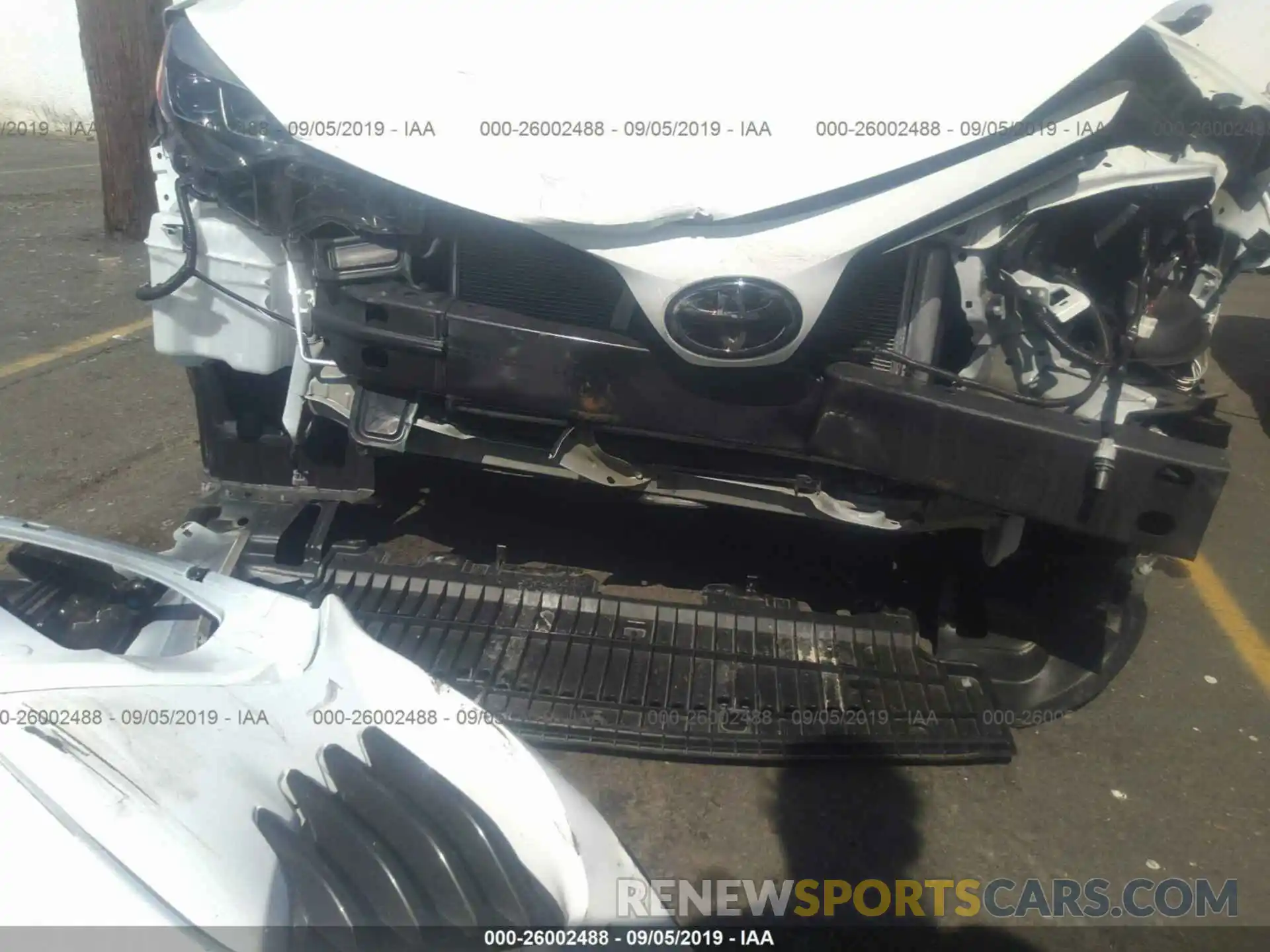 6 Photograph of a damaged car 5YFBURHE4KP933670 TOYOTA COROLLA 2019