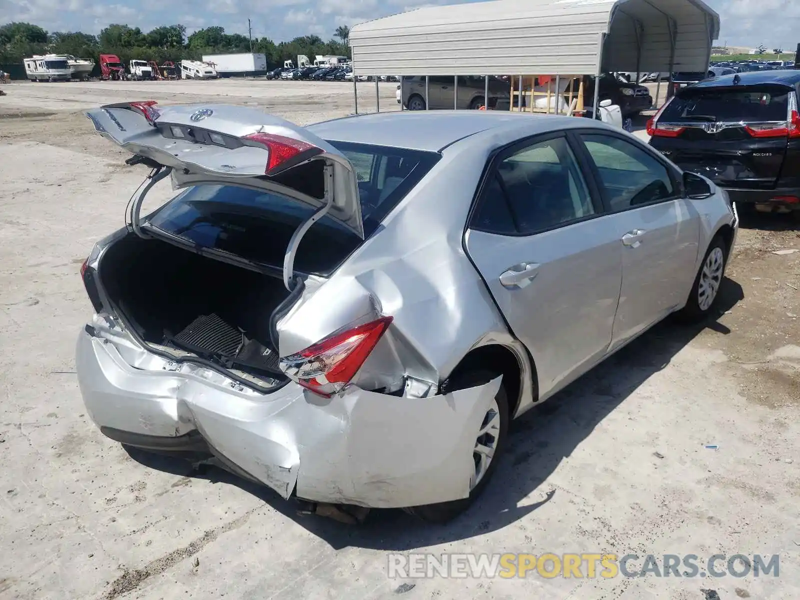 4 Photograph of a damaged car 5YFBURHE4KP934057 TOYOTA COROLLA 2019