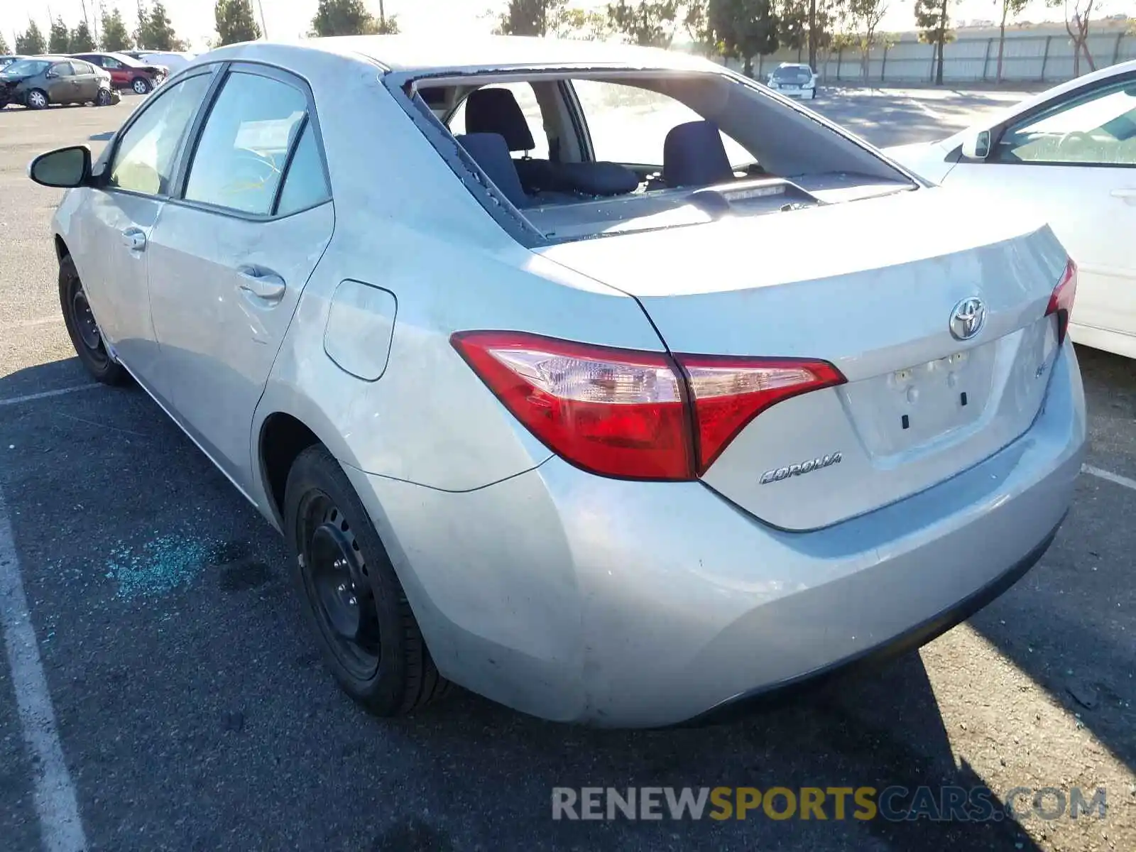 3 Photograph of a damaged car 5YFBURHE4KP934379 TOYOTA COROLLA 2019