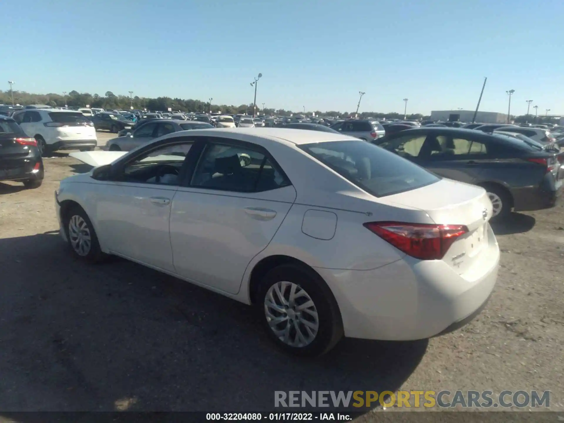 3 Photograph of a damaged car 5YFBURHE4KP935743 TOYOTA COROLLA 2019