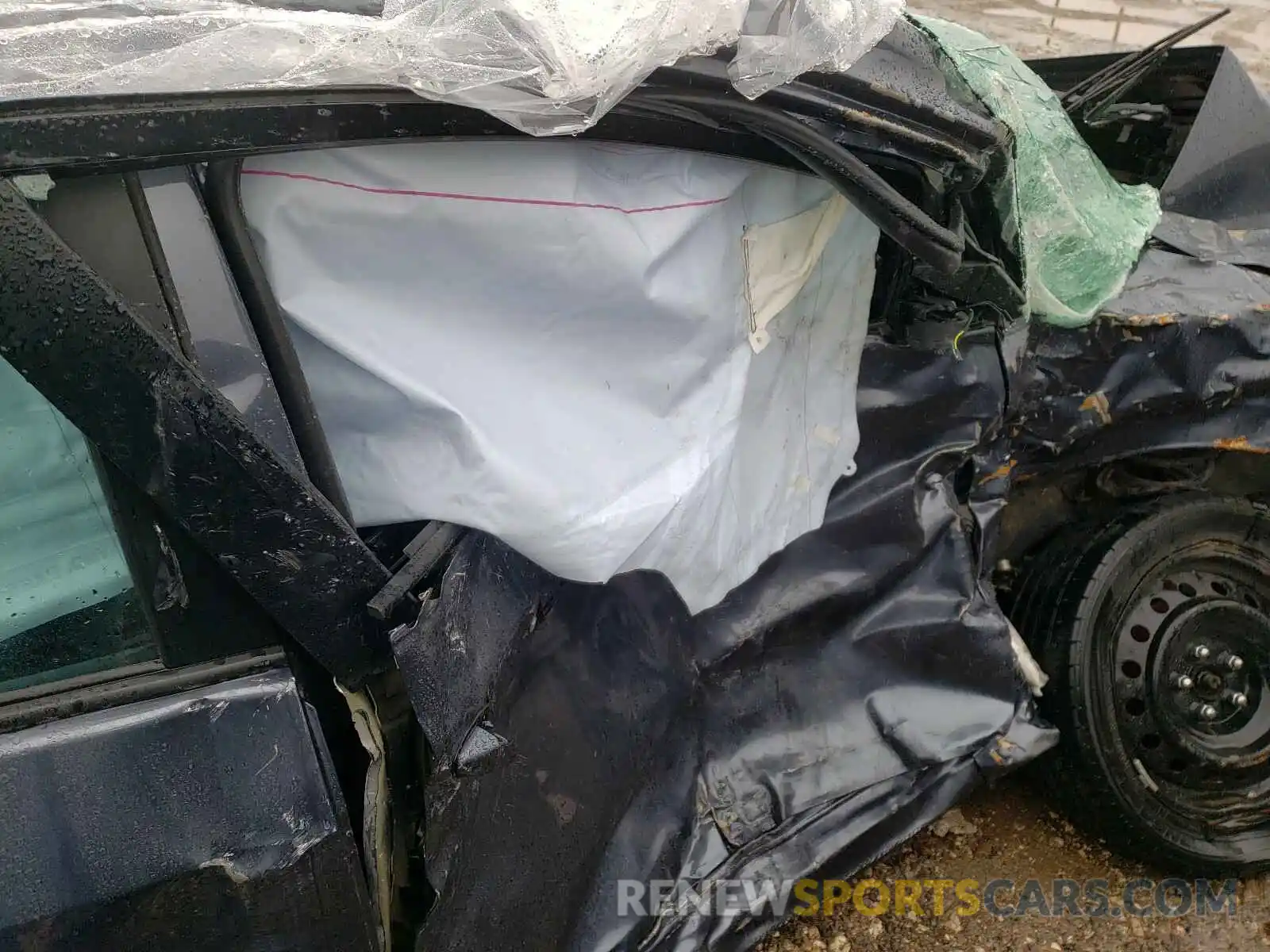 5 Photograph of a damaged car 5YFBURHE4KP936133 TOYOTA COROLLA 2019