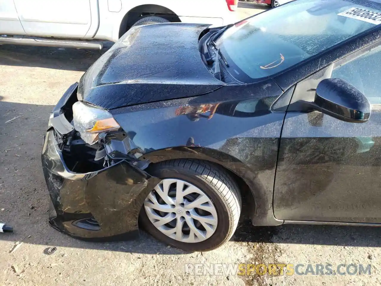 9 Photograph of a damaged car 5YFBURHE4KP936228 TOYOTA COROLLA 2019