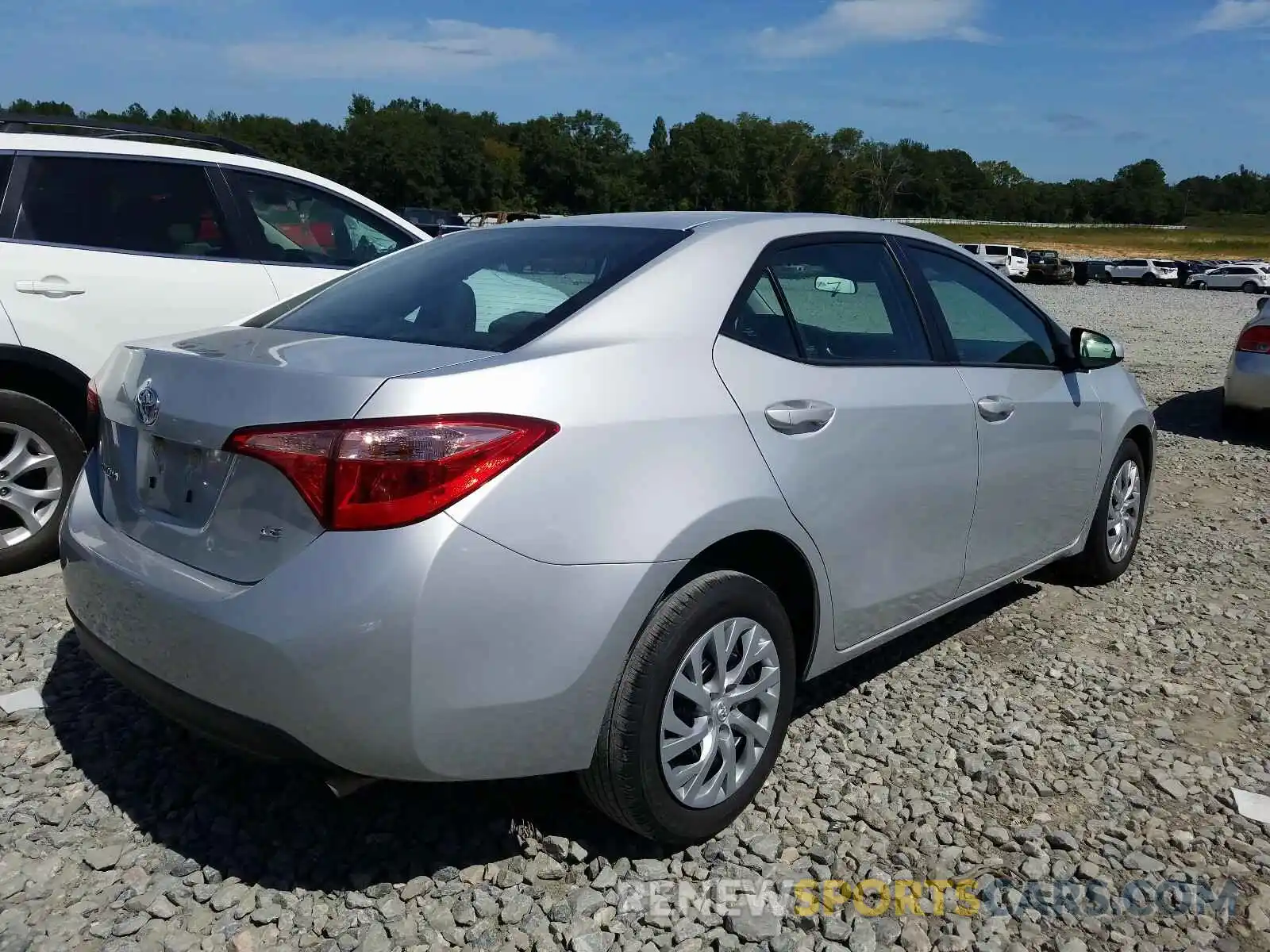 4 Photograph of a damaged car 5YFBURHE4KP936567 TOYOTA COROLLA 2019