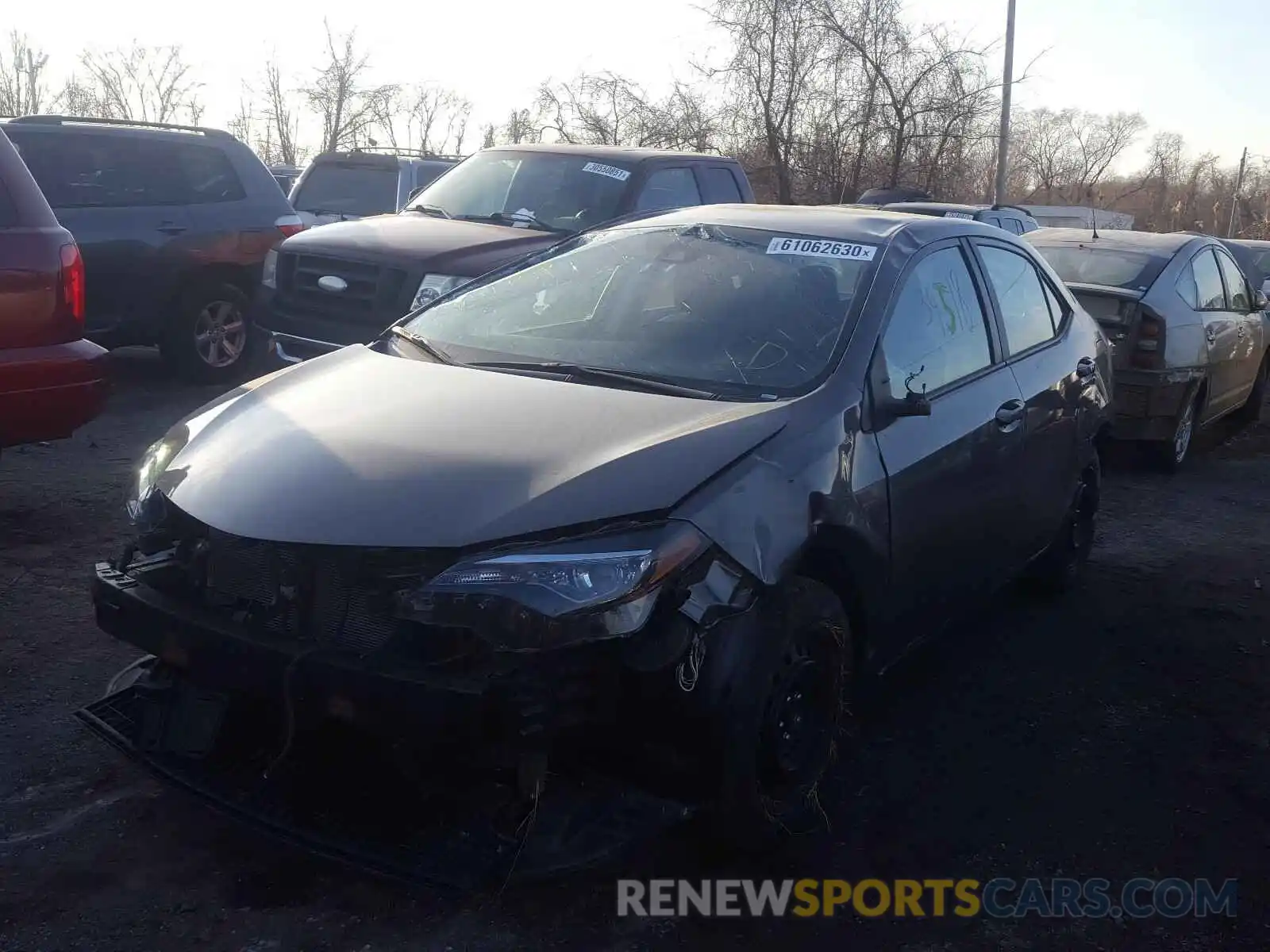 2 Photograph of a damaged car 5YFBURHE4KP937315 TOYOTA COROLLA 2019